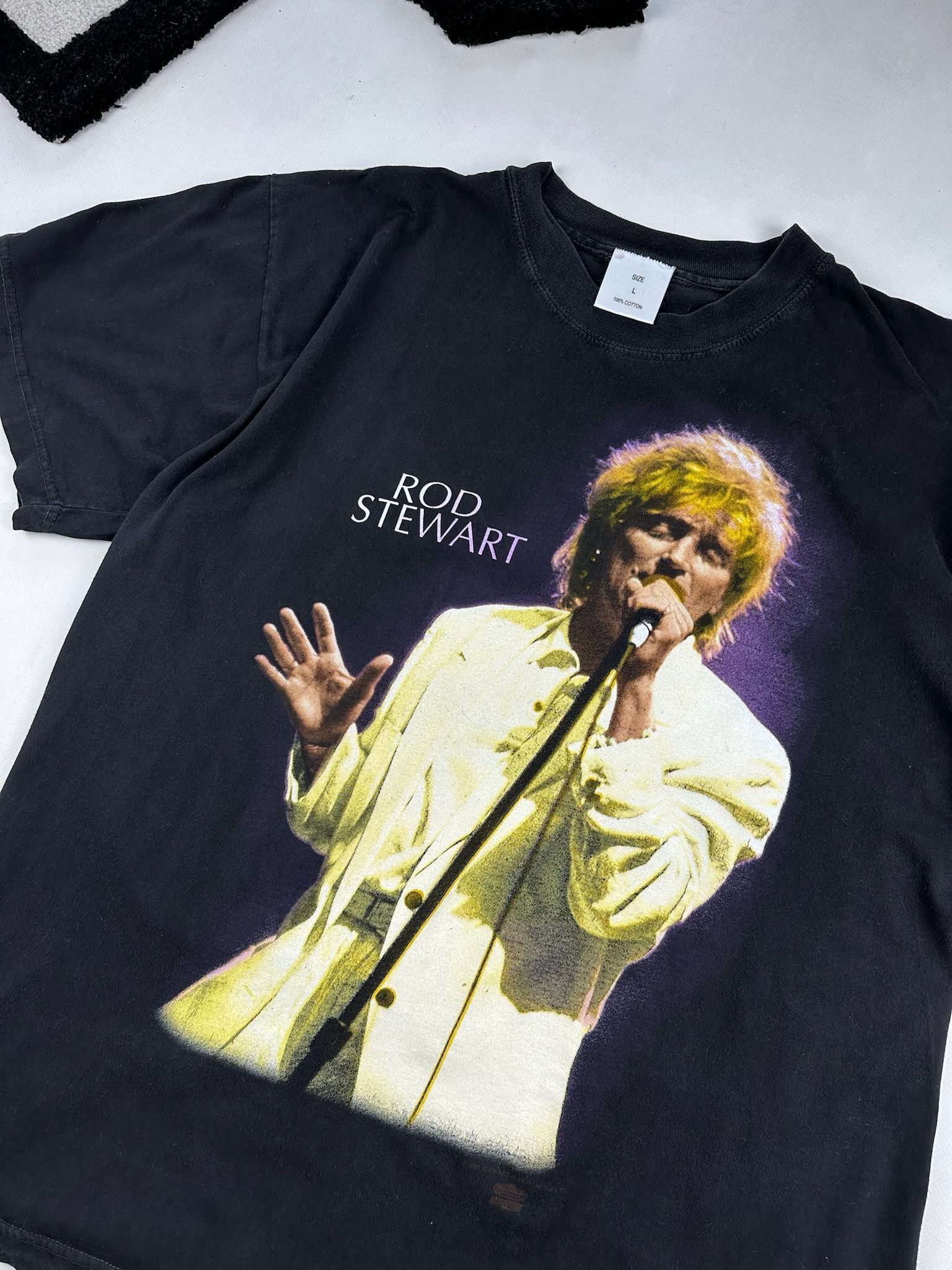 Band Tees 1993 VINTAGE ROD STEWART A NIGHT TO REMEMBER SINGLE STITCH T Size US L / EU 52-54 / 3 - 6 Thumbnail