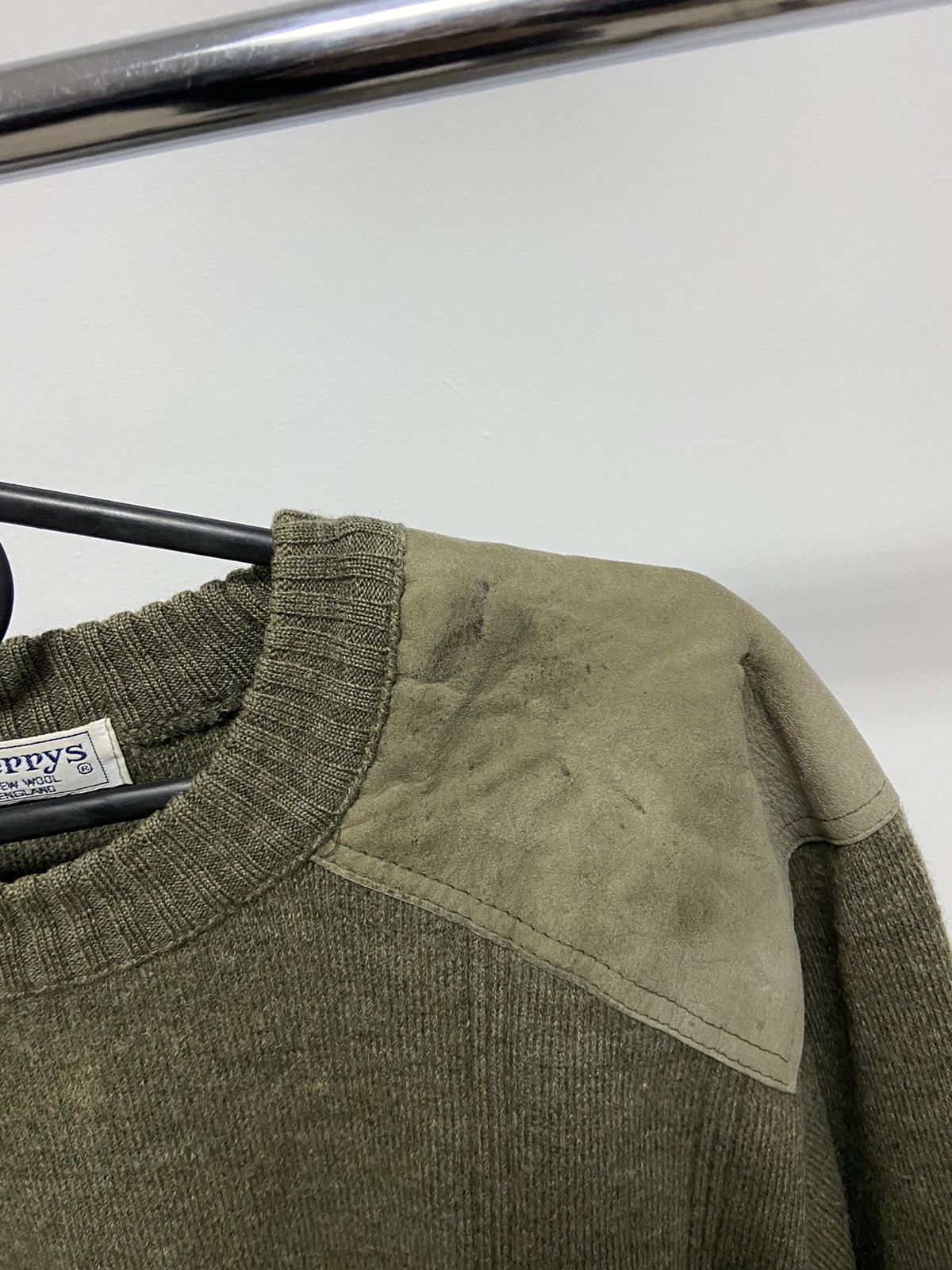 Burberry Burberry Vintage sweater Wool knitted Logo leather elbows Size US XL / EU 56 / 4 - 12 Thumbnail