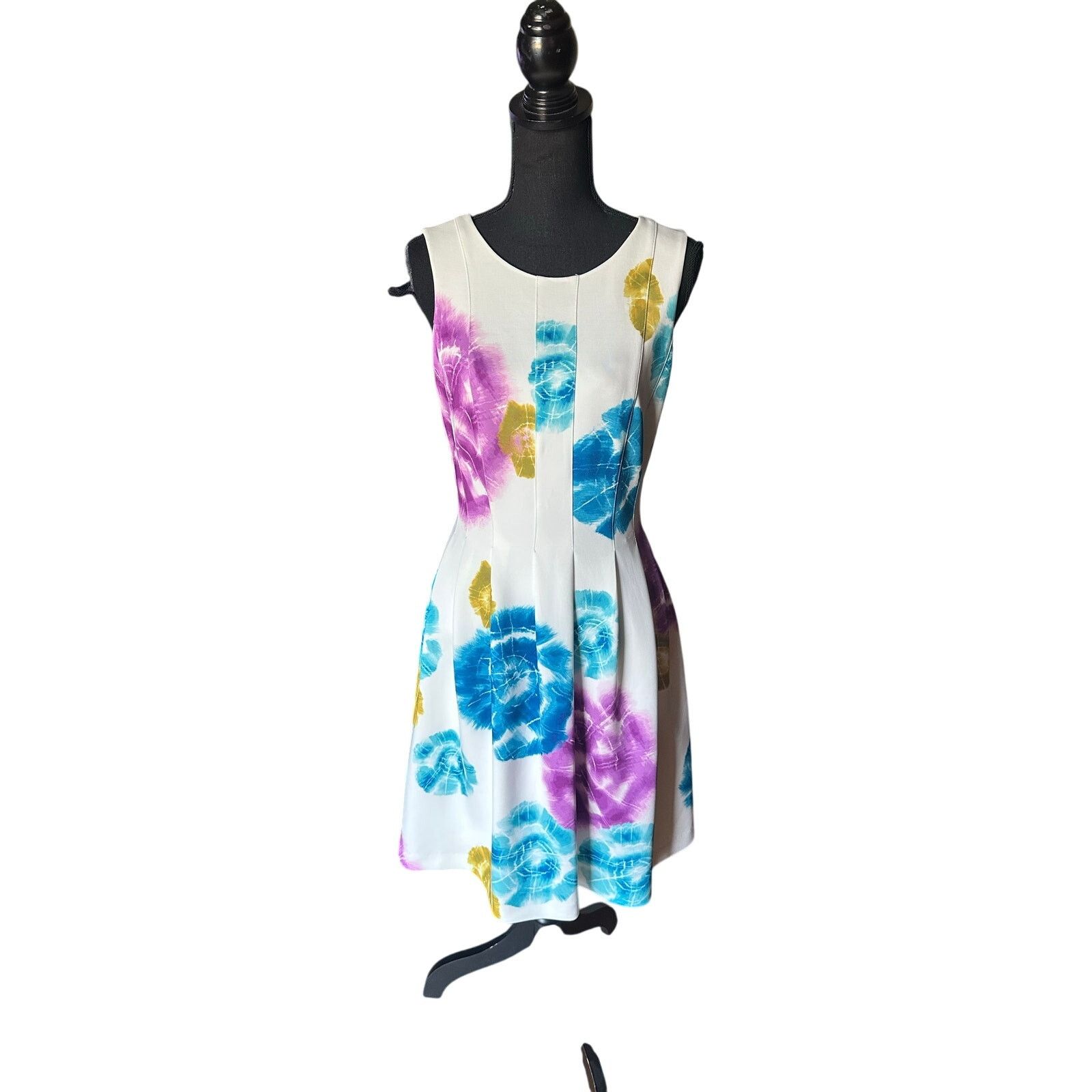 Calvin Klein Calvin Klein Floral Sleeveless Fit & Flare Dress Size XS / US 0-2 / IT 36-38 - 1 Thumbnail