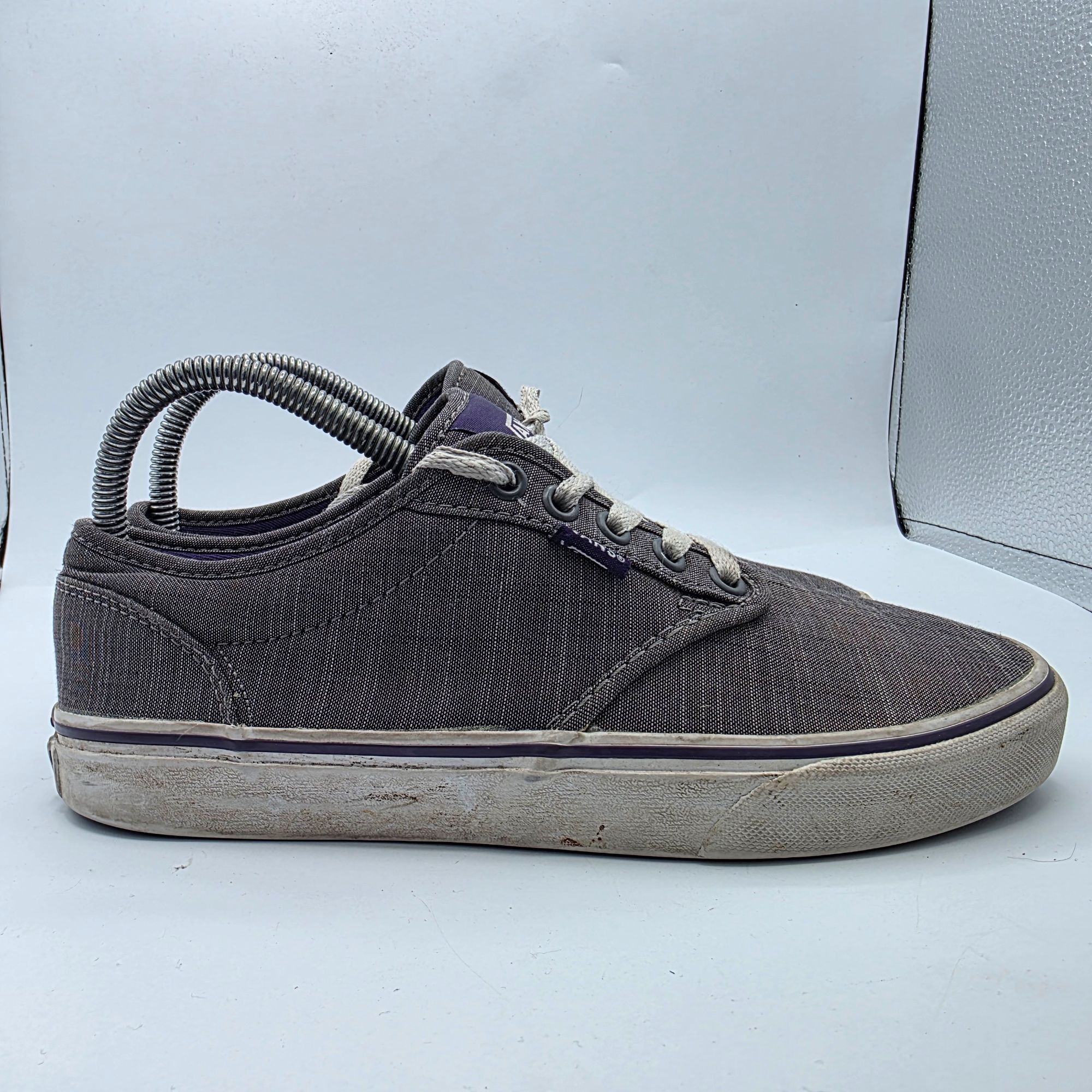 Vans Vans Atwood Womens Size 8 Gray Purple Sneaker Shoes Skateboa Size US 8 / EU 41 - 12 Thumbnail