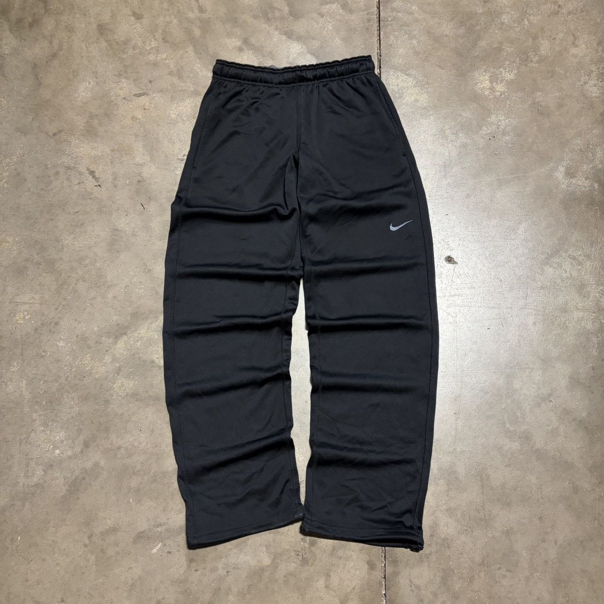 Nike Vintage Nike Mini Swoosh Sweatpants Wide Leg Baggy Y2k Drill Size US 28 / EU 44 - 1 Thumbnail
