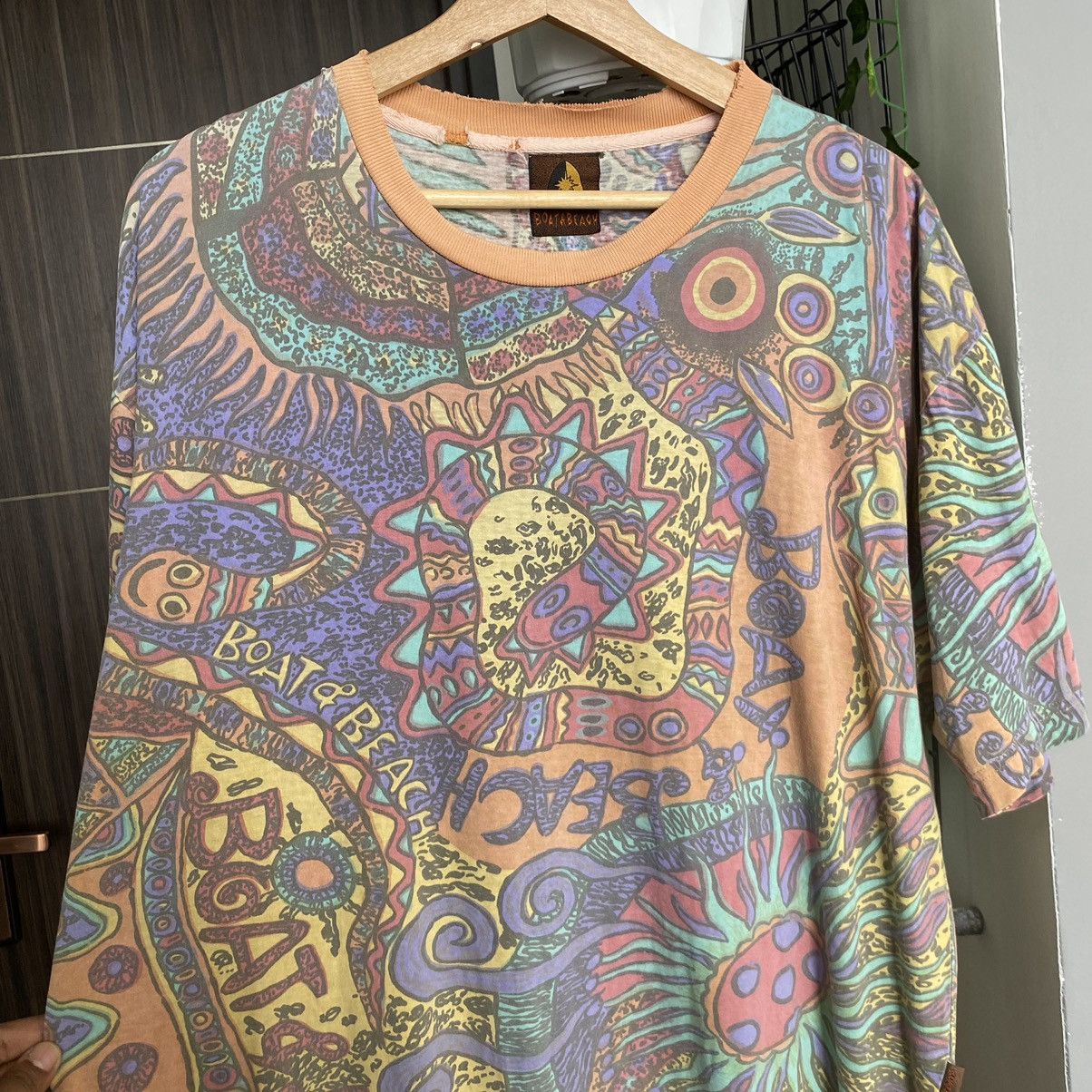 Vintage Thrashed Faded Vintage 90s Boat & Beach Surf ERD GRUNGE TEE Size US XL / EU 56 / 4 - 3 Thumbnail