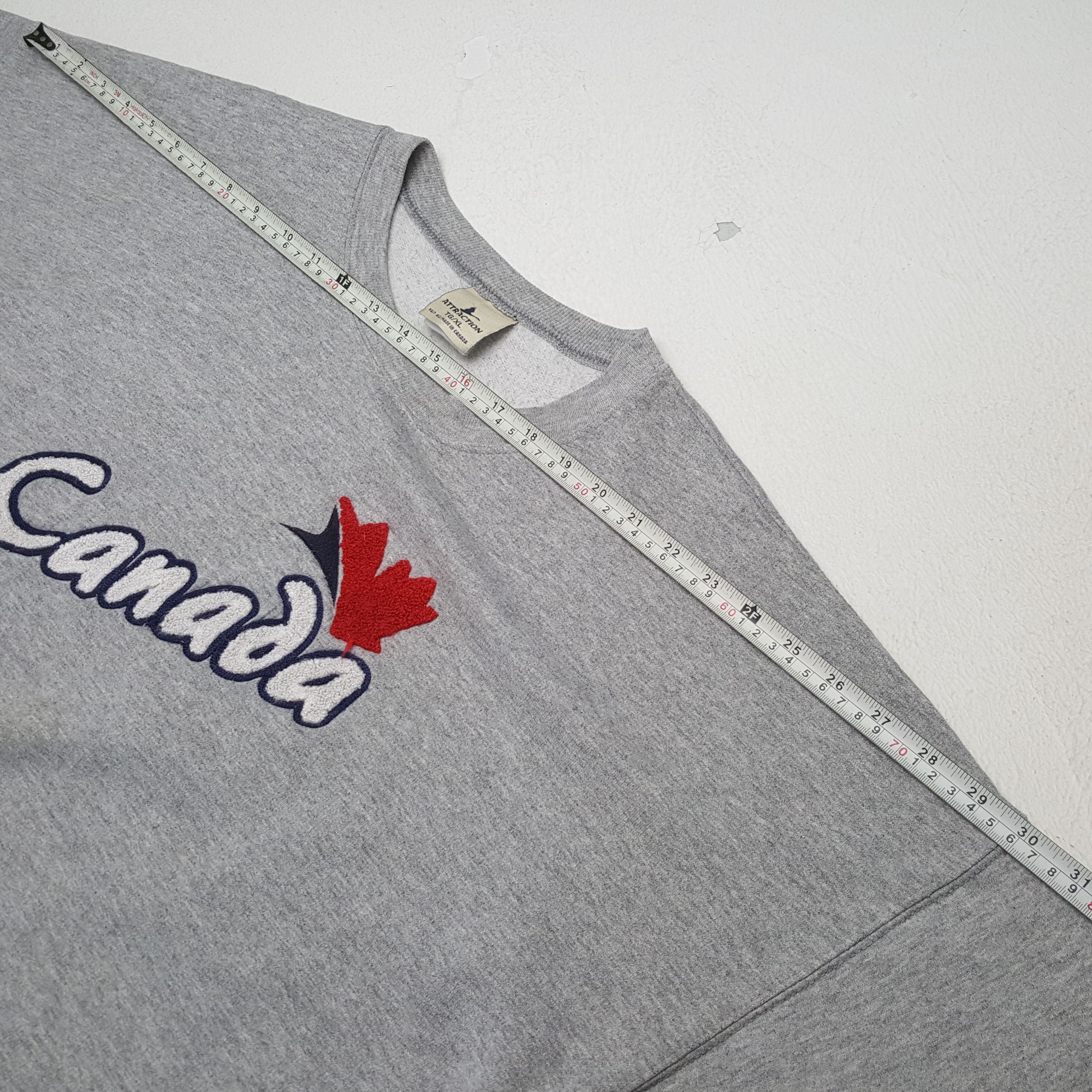 Vintage CANADA Promotion Embroidery Design Style Sweatshirts