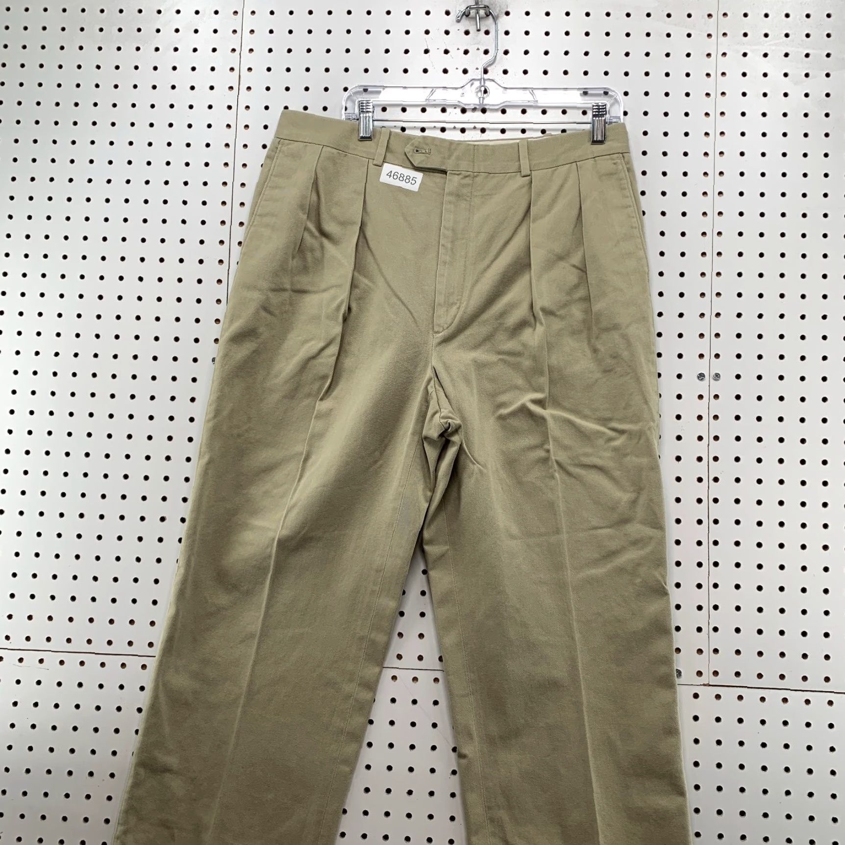 Paul Stuart **Vintage Paul Stuart Pleated Chino Pants Mens 34 Beige Mid Rise** User: **Vintage Paul Stuart Pleated Chino Pants Mens 34 Beige** Size US 34 / EU 50 - 6 Thumbnail