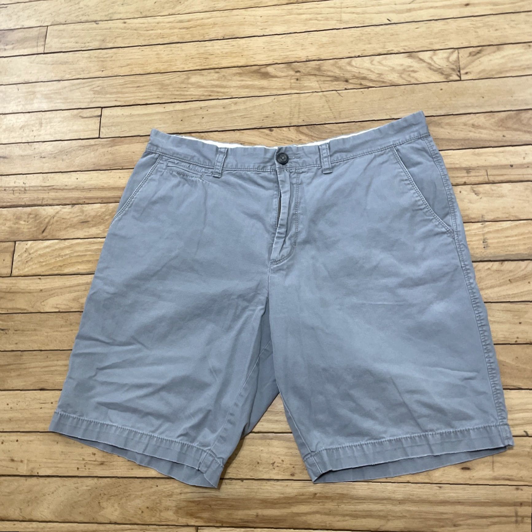 Old Navy VINTAGE Old Navy Shorts Men 34 Flat front Chino Lounge Light Blue Gray Beach Fade 34x9 Size US 34 / EU 50 - 3 Thumbnail
