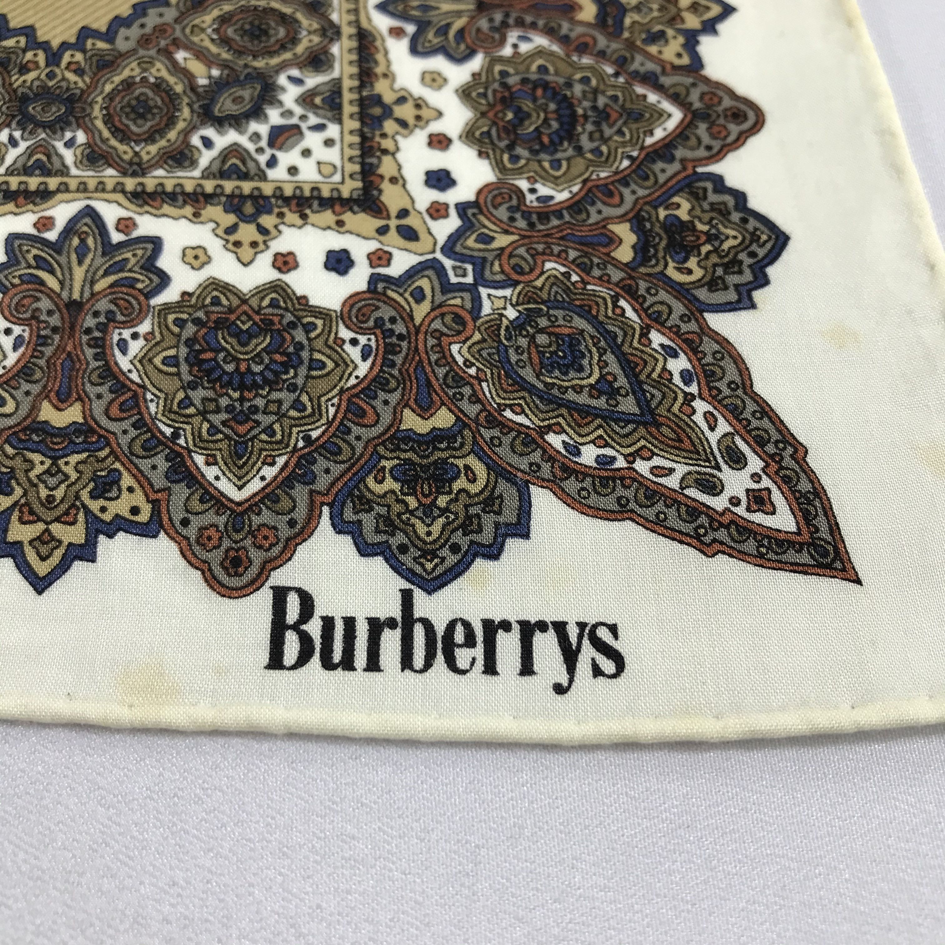 Burberry Burberrys Paisley Handkerchief Neckerchief Bandana H1089 Size ONE SIZE - 4 Thumbnail