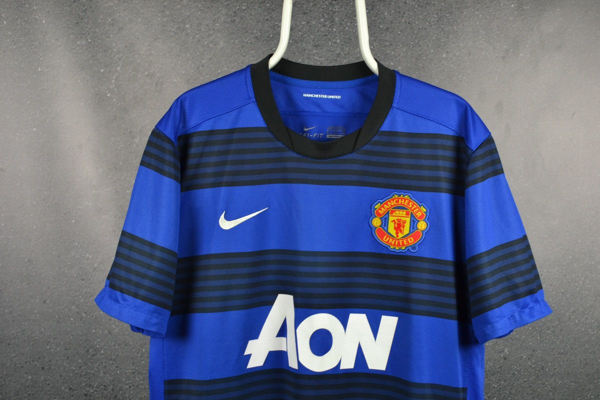 Nike Manchester United 2012 Away Football Shirt Nike Soccer Size US XL / EU 56 / 4 - 3 Thumbnail