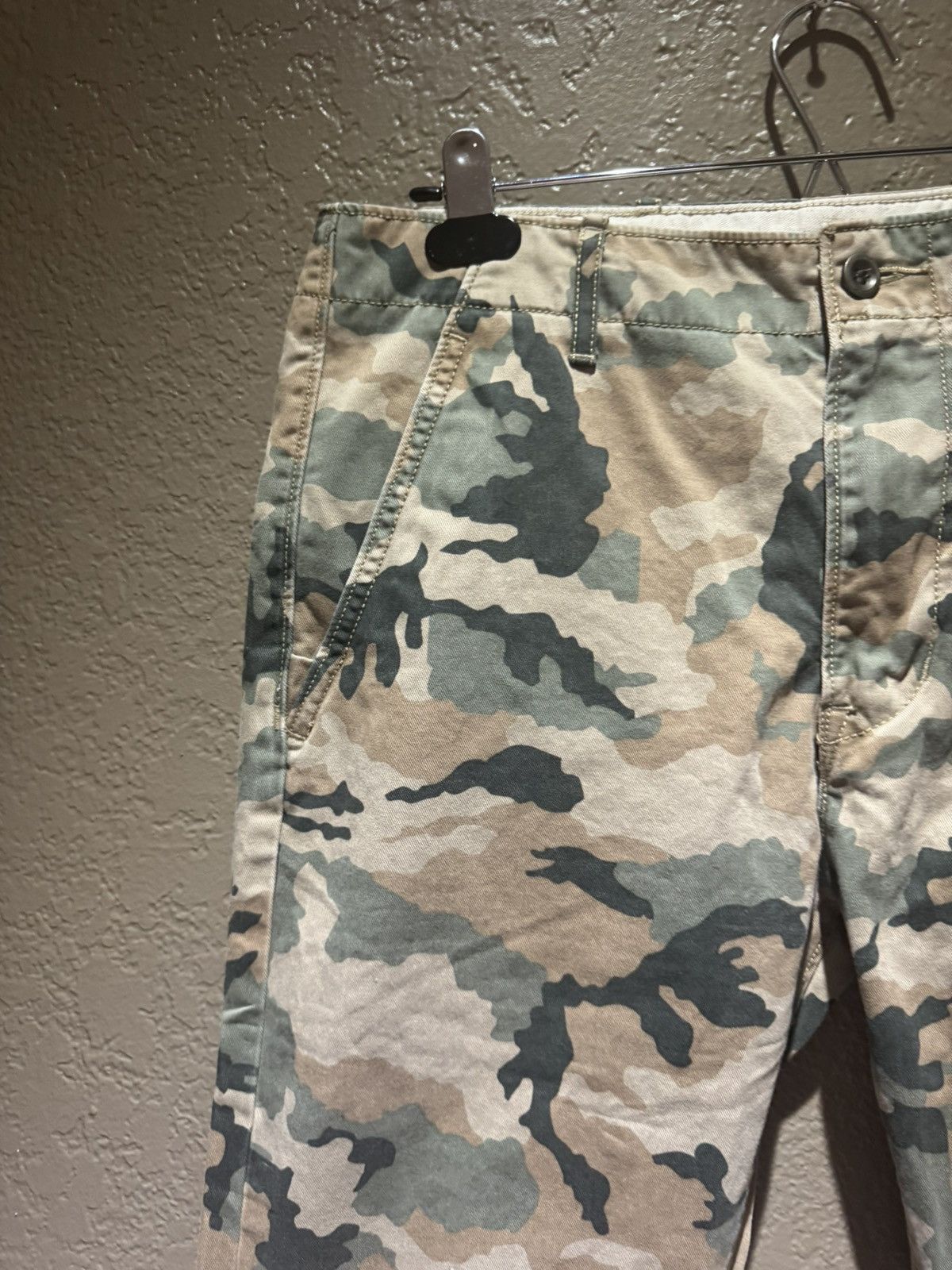 Levi's Camo Levis Beige Green Brown White Tag Vintage Denim Pants Size US 31 - 2 Thumbnail