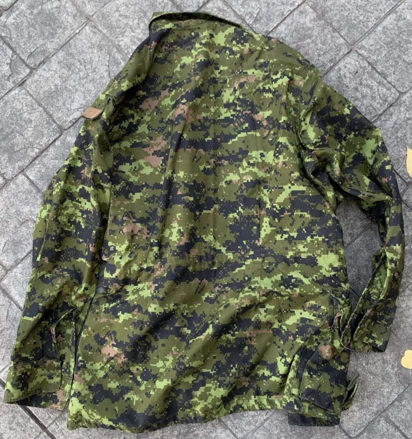 Other CadPat Camo Lightweight Jacket 7344 Mens Large Long Near New Size US L / EU 52-54 / 3 - 2 Thumbnail