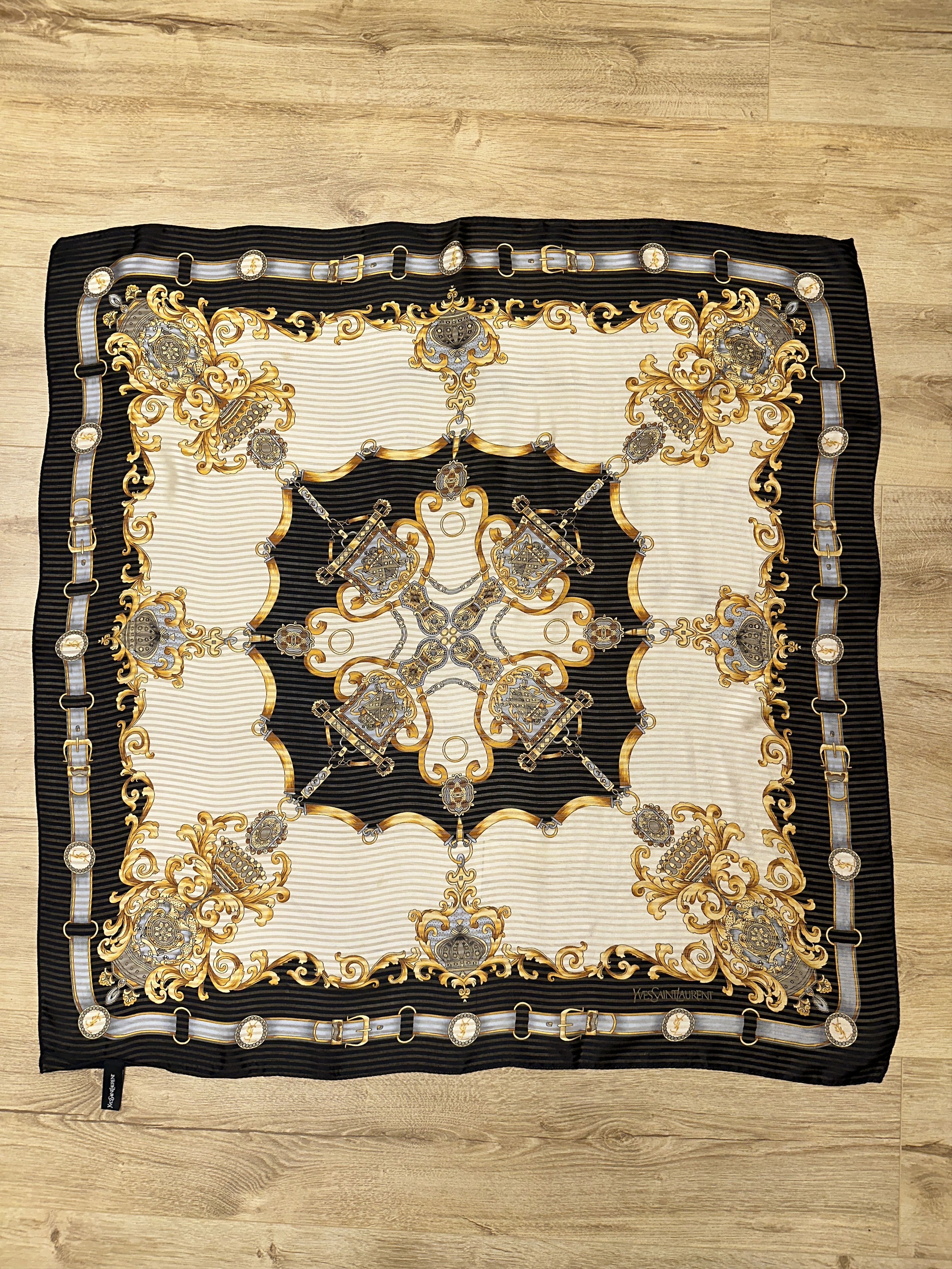 Yves Saint Laurent Yves Saint Laurent Silk Scarf Baroque Chain 85cm Square Size ONE SIZE - 1 Thumbnail