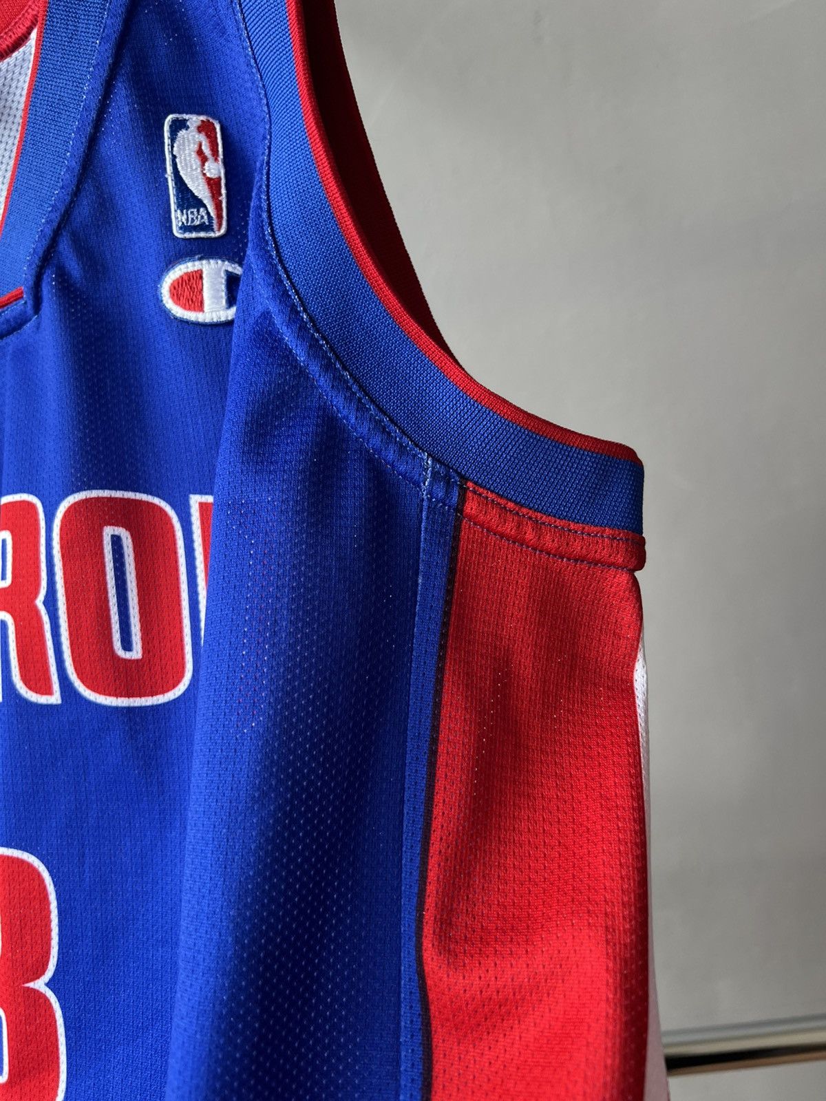 NBA 90’s Detroit Pistons #3 Wallace NBA Basketball jersey Size US XL / EU 56 / 4 - 8 Thumbnail