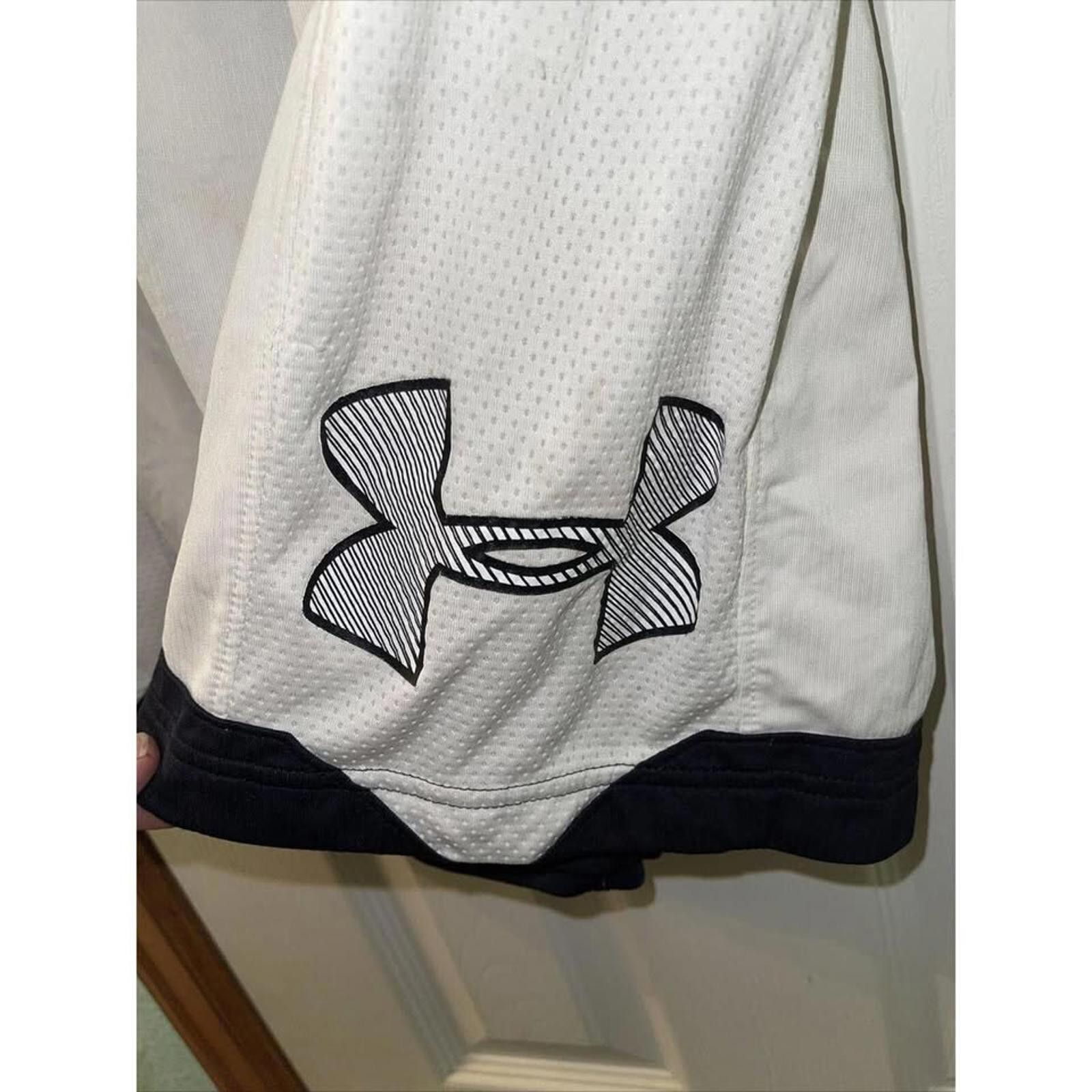 Other Under Armour Performance Athletic Shorts Size US 32 / EU 48 - 2 Thumbnail