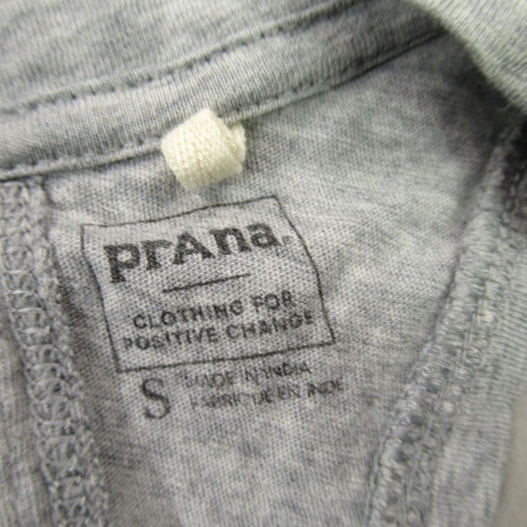 Prana Prana Top Womens Small Sleeveless Lightweight Casual Workout Gray Shirt Tank Regular Size S Cotton Blend Knit Logo Outdoor Teachers? Size S / US 4 / IT 40 - 3 Thumbnail