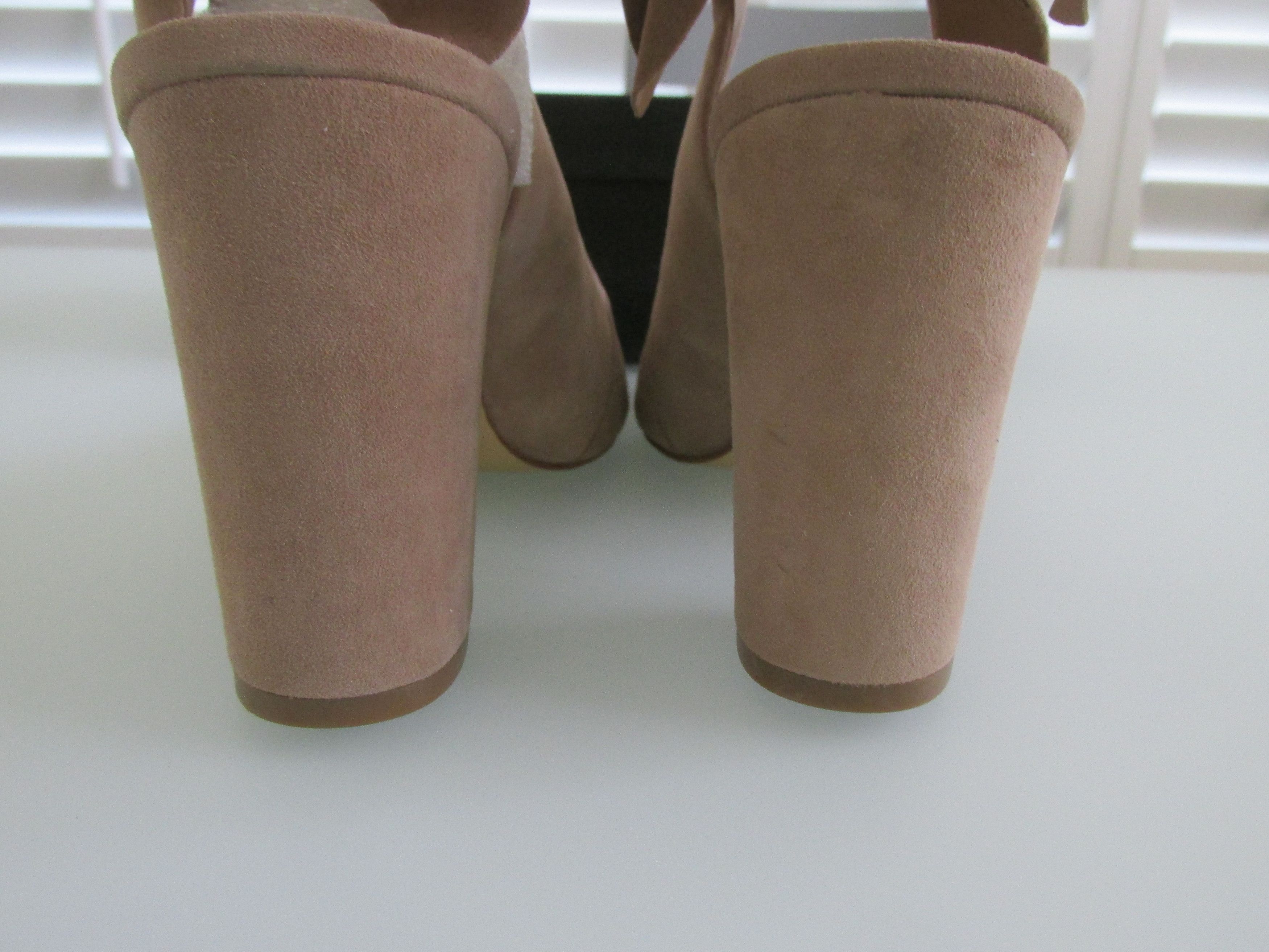 Lord & Taylor Lord & Taylor Laci (New) Women's Suede Heels Size 8 M Size US 8 / IT 38 - 7 Thumbnail