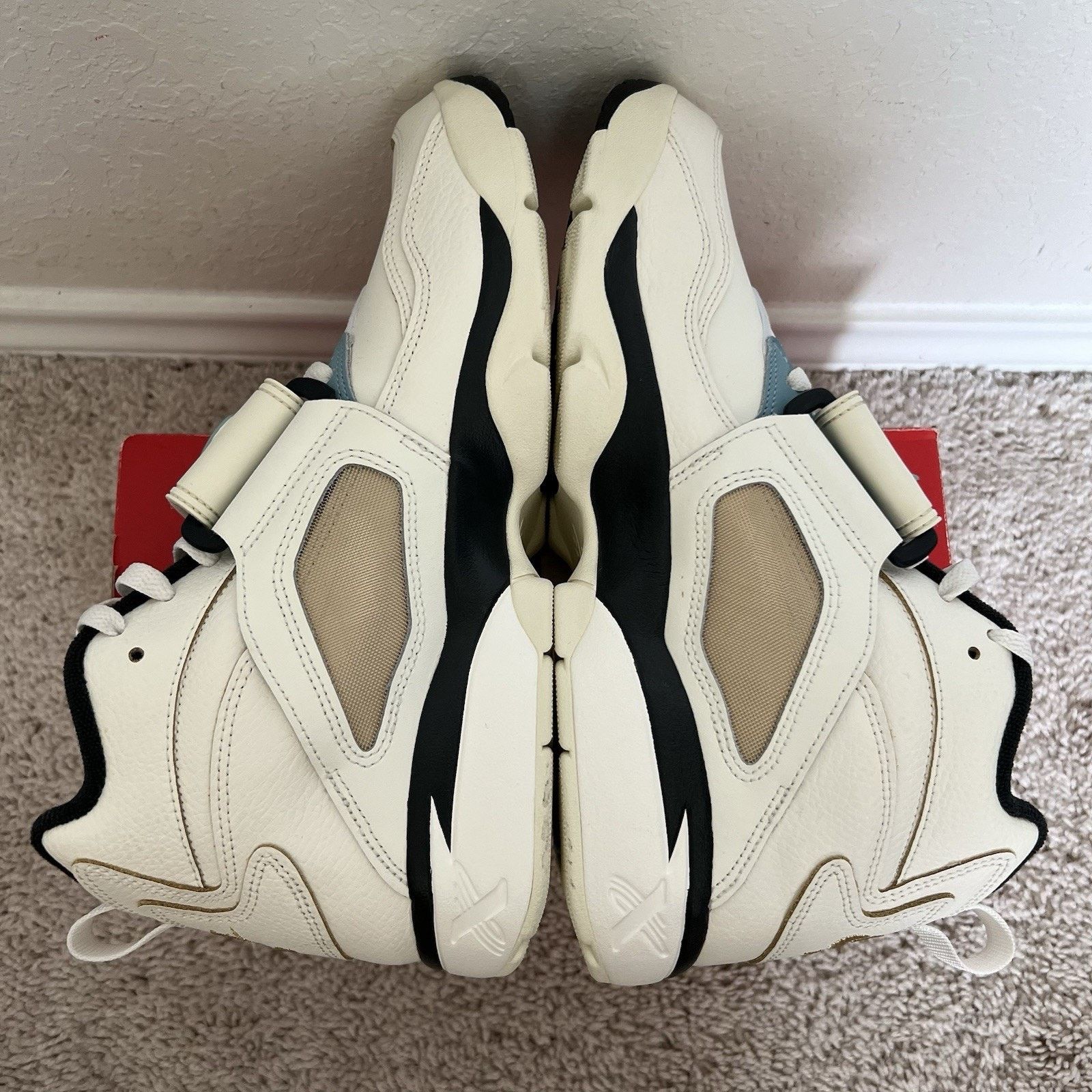 Nike Nike Air Diamond Turf Must Be The Money Sail Coconut Size 11 Size US 11 / EU 44 - 6 Thumbnail