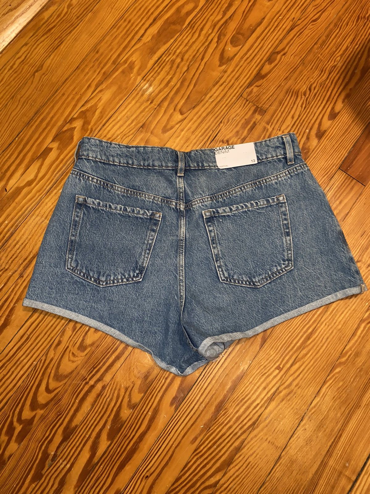 Garage 🔥Brand New🔥 Garage Denim Festival Booty Short Shorts 13/31 Size 31" - 3 Thumbnail