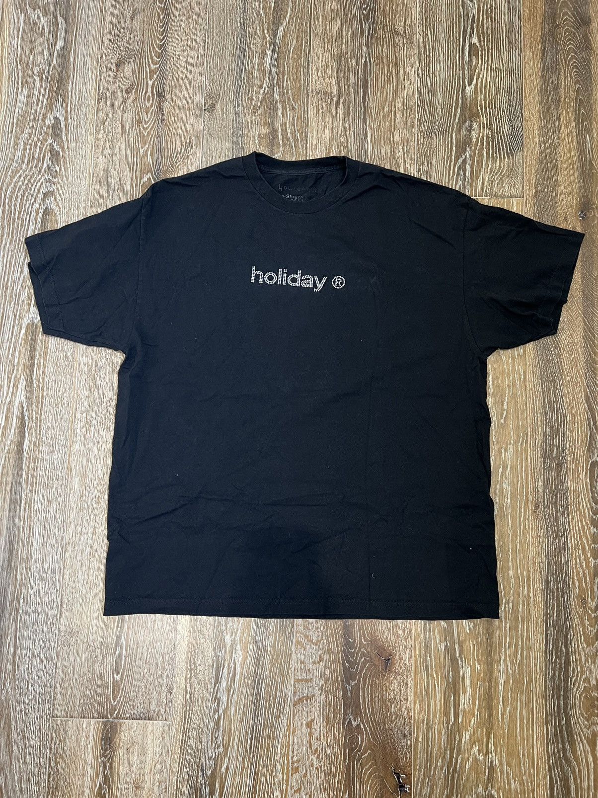 Holiday clothing brand sales