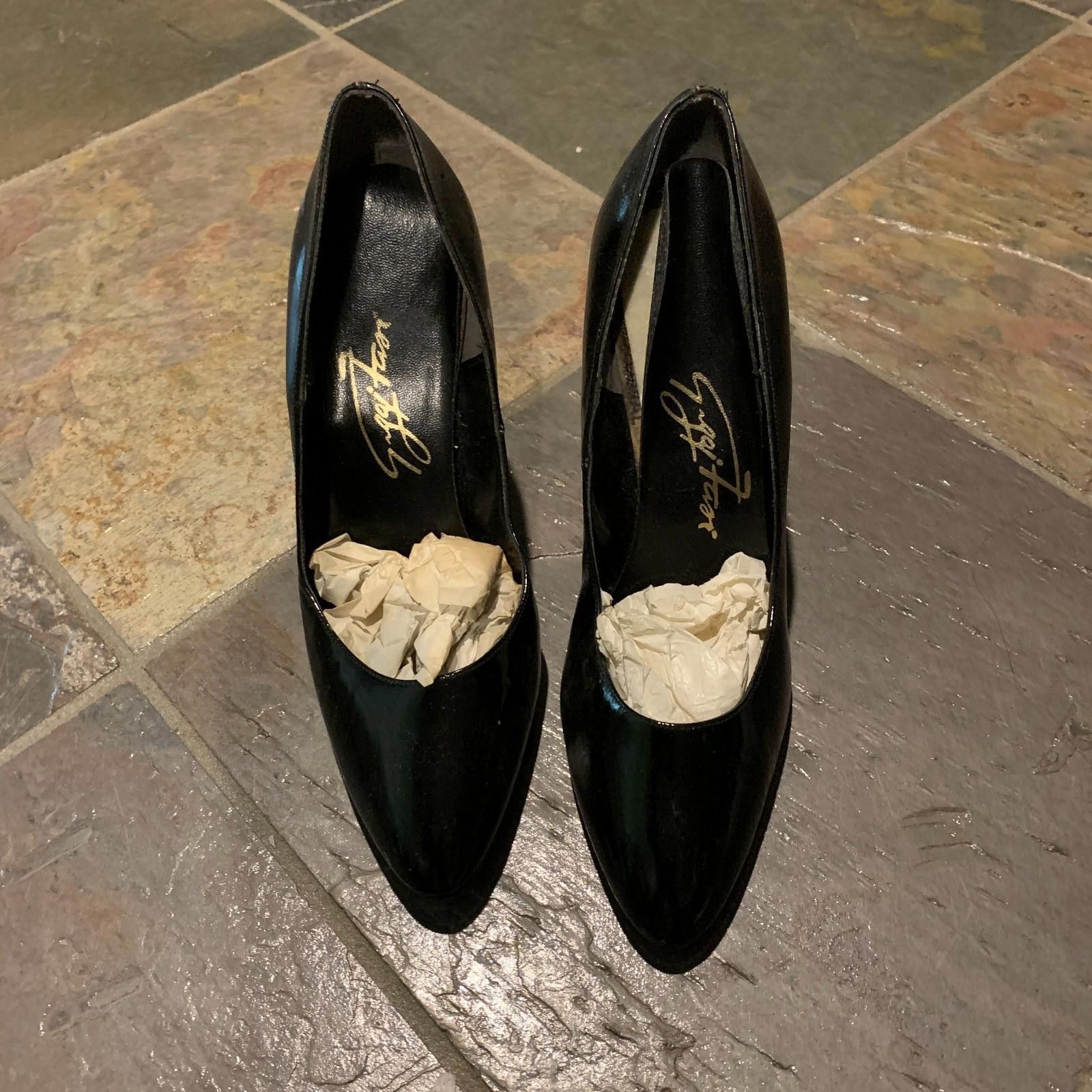 Designer Vintage Gigi Fasi Black Patent Leather Pump Heels Sz.8 (G104 Size US 8 / IT 38 - 1 Thumbnail