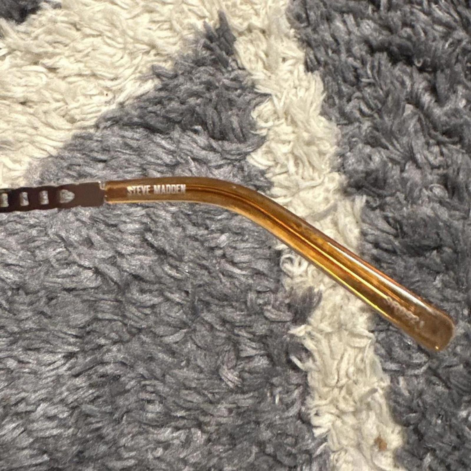 Steve Madden Steve Madden Women's Sunglass Size ONE SIZE - 3 Thumbnail