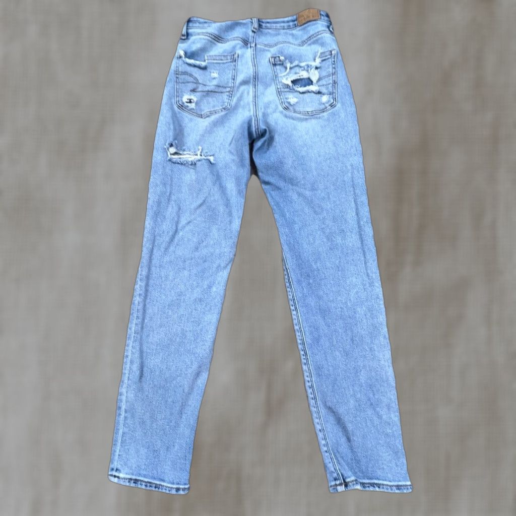 American Eagle Outfitters American Eagle Outfitters Jeans Women Mom Jean High Rise Waist Med Wash Distressed Blue 27 Inseam 2 Size 26" / US 2 / IT 38 - 1 Thumbnail