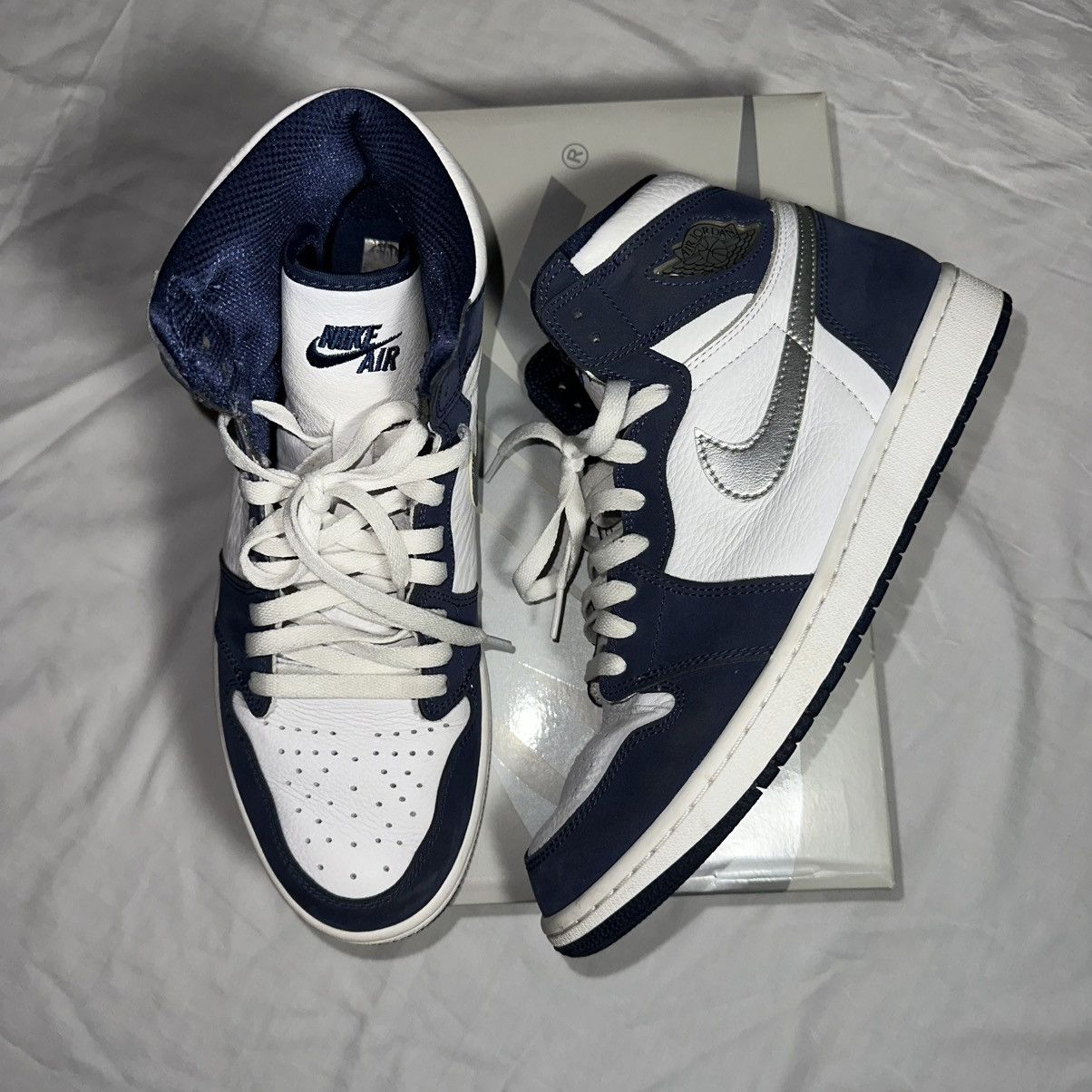 Jordan Brand × Nike 2020 CO.JP Midnight Navy Air Jordan 1 High Size US 10.5 / EU 43-44 - 2 Thumbnail
