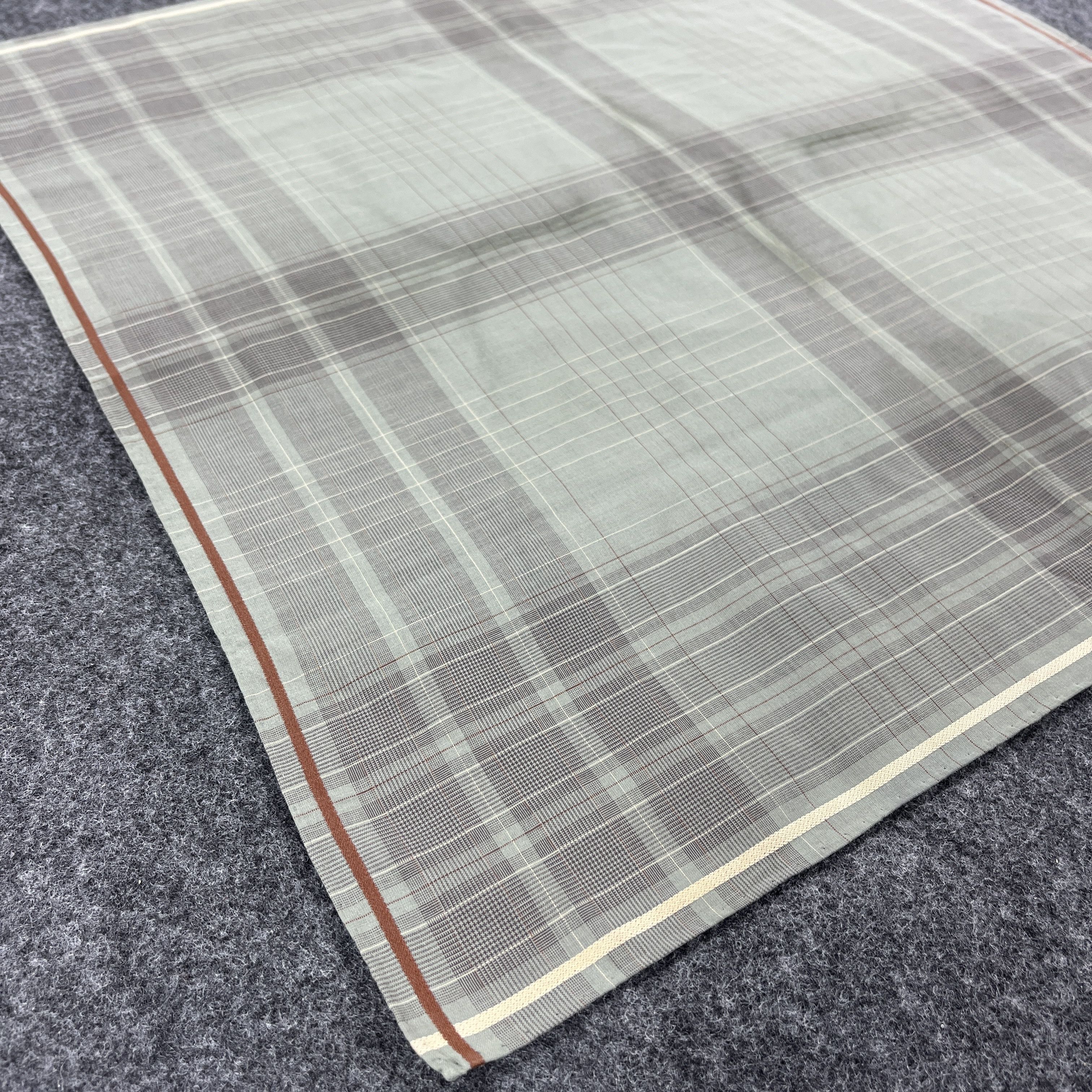 Vintage Christian Dior Handkerchief / Bandana / Neckerchief B206 Size ONE SIZE - 6 Thumbnail