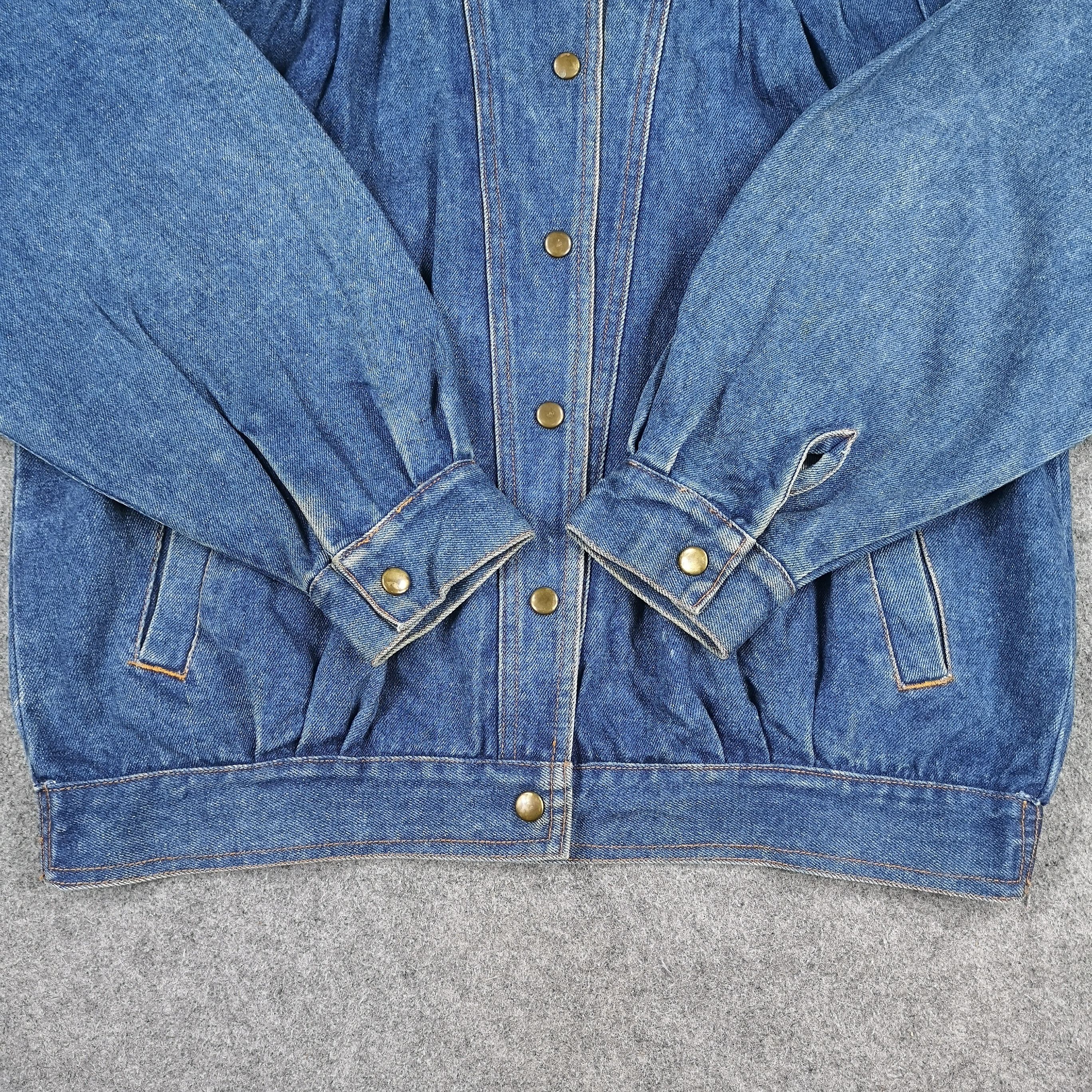 Vintage Vintage Japanese Brand Blue Denim Trucker Jacket Size US L / EU 52-54 / 3 - 4 Thumbnail