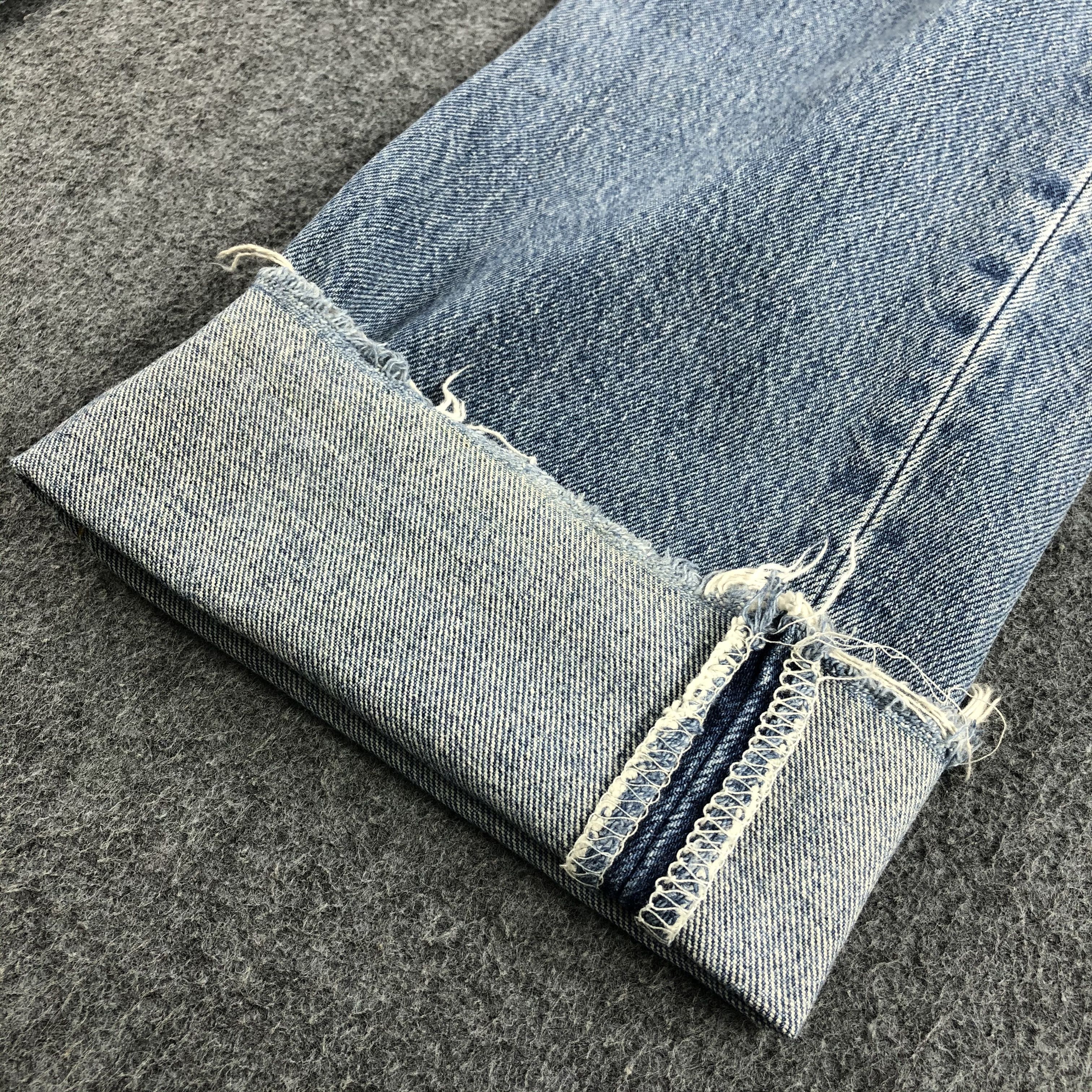 Levi's Vintage 90s Light Wash Levis 501 Denim Jeans-JM832 Size US 34 / EU 50 - 7 Thumbnail
