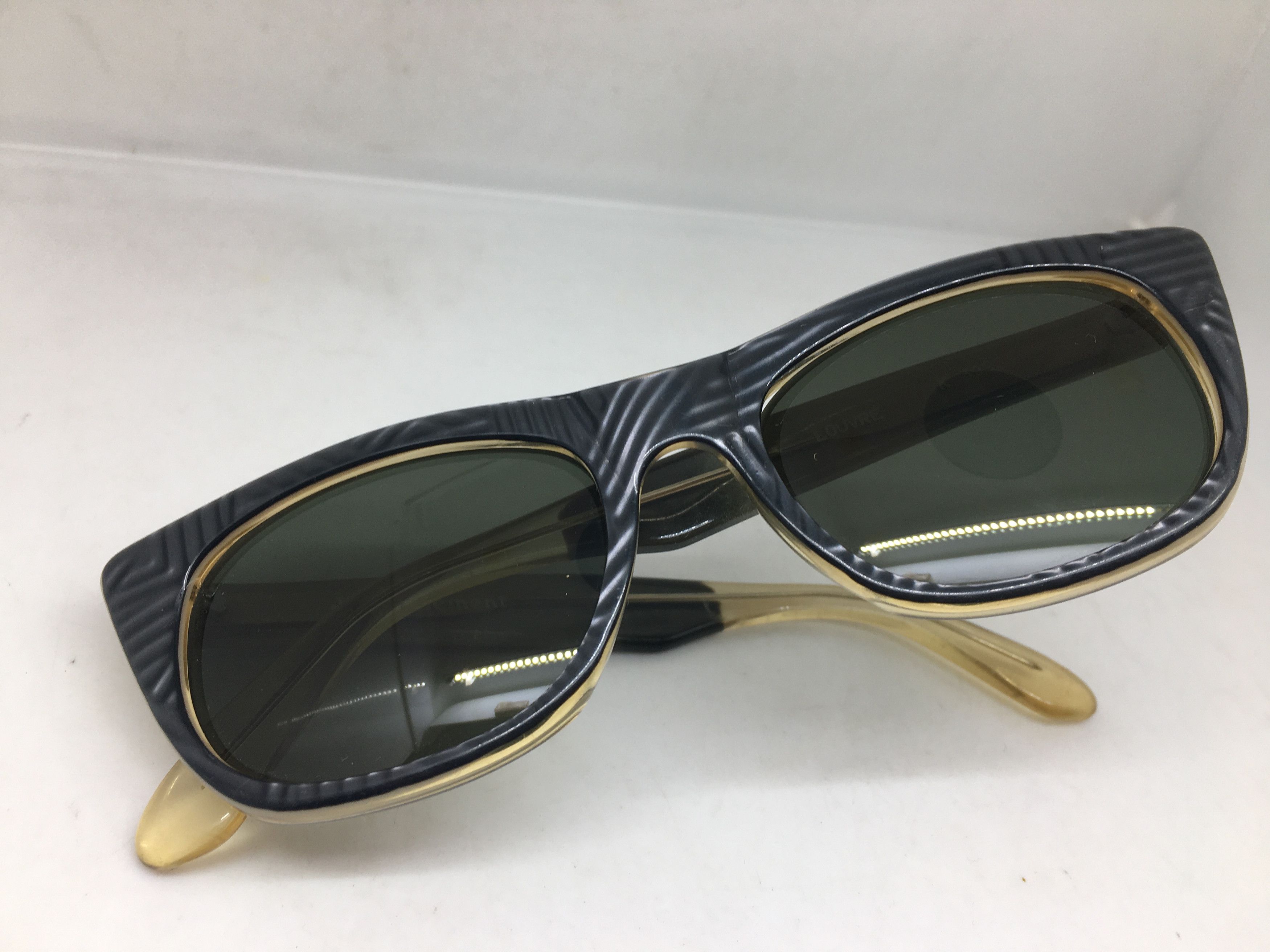 Vintage Vintage Jean Clement Louvre Handmade Sunglasses Frame Size ONE SIZE - 1 Thumbnail