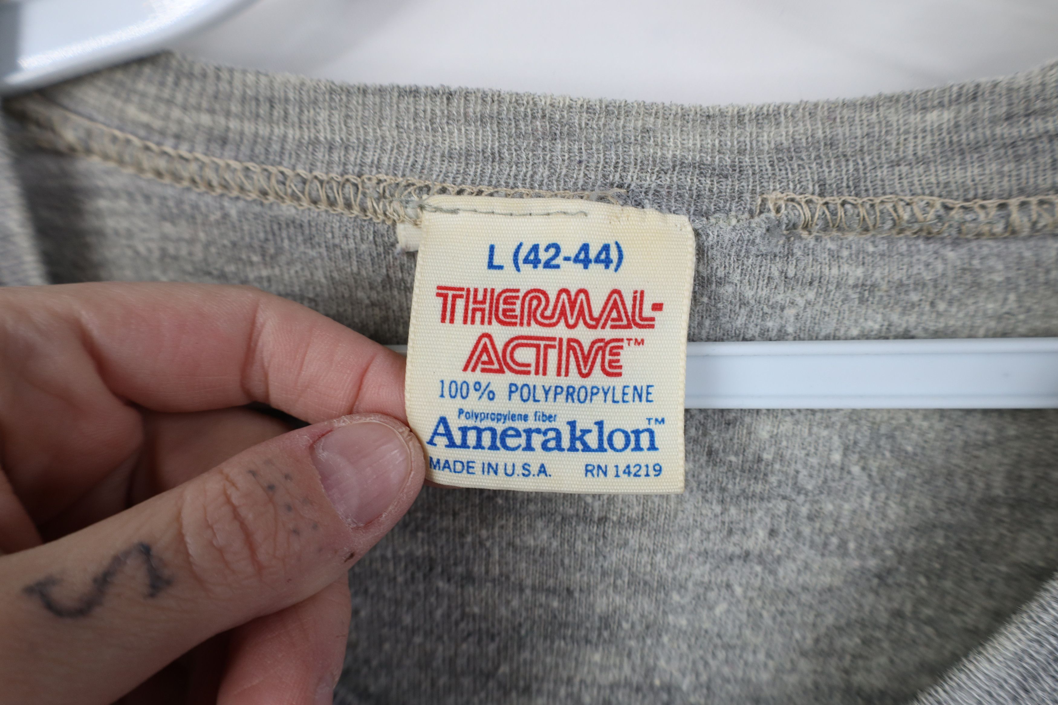 Vintage Vintage 70s Streetwear Thermal Knit Long Sleeve T-Shirt USA Size US L / EU 52-54 / 3 - 8 Thumbnail