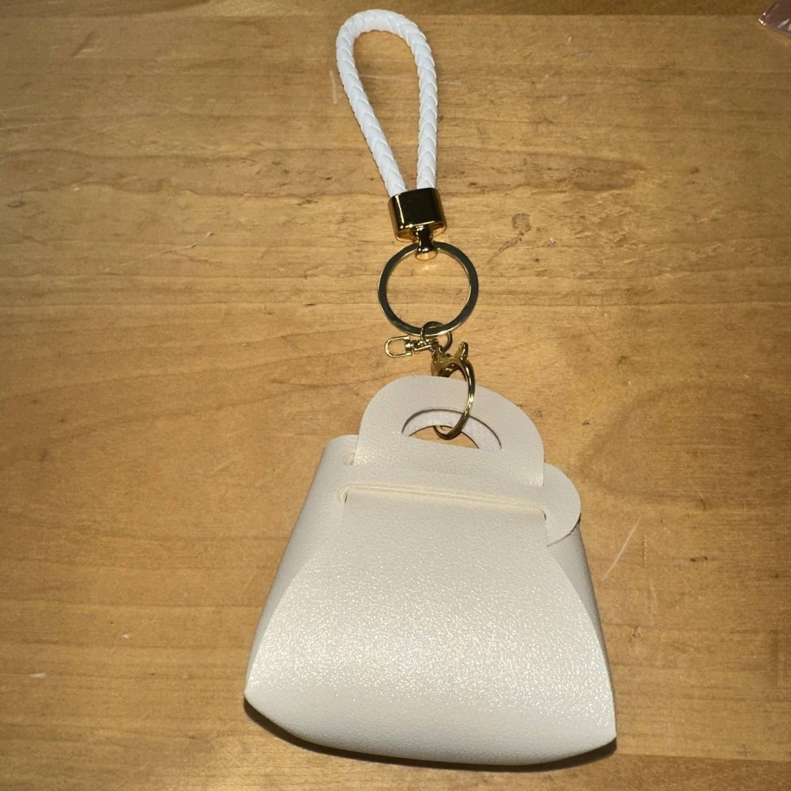The Unbranded Brand Bag Pendant Earphone Bag Keychain Storage Small Bag Solid Size ONE SIZE - 1 Thumbnail