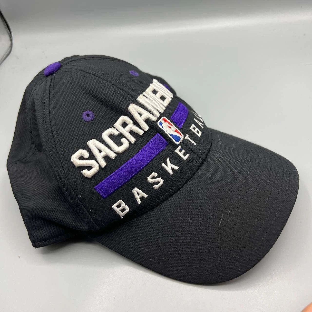Adidas Sacramento Kings Hat Men Adidas NBA Stretch Fitted Cap S-M Size ONE SIZE - 4 Thumbnail