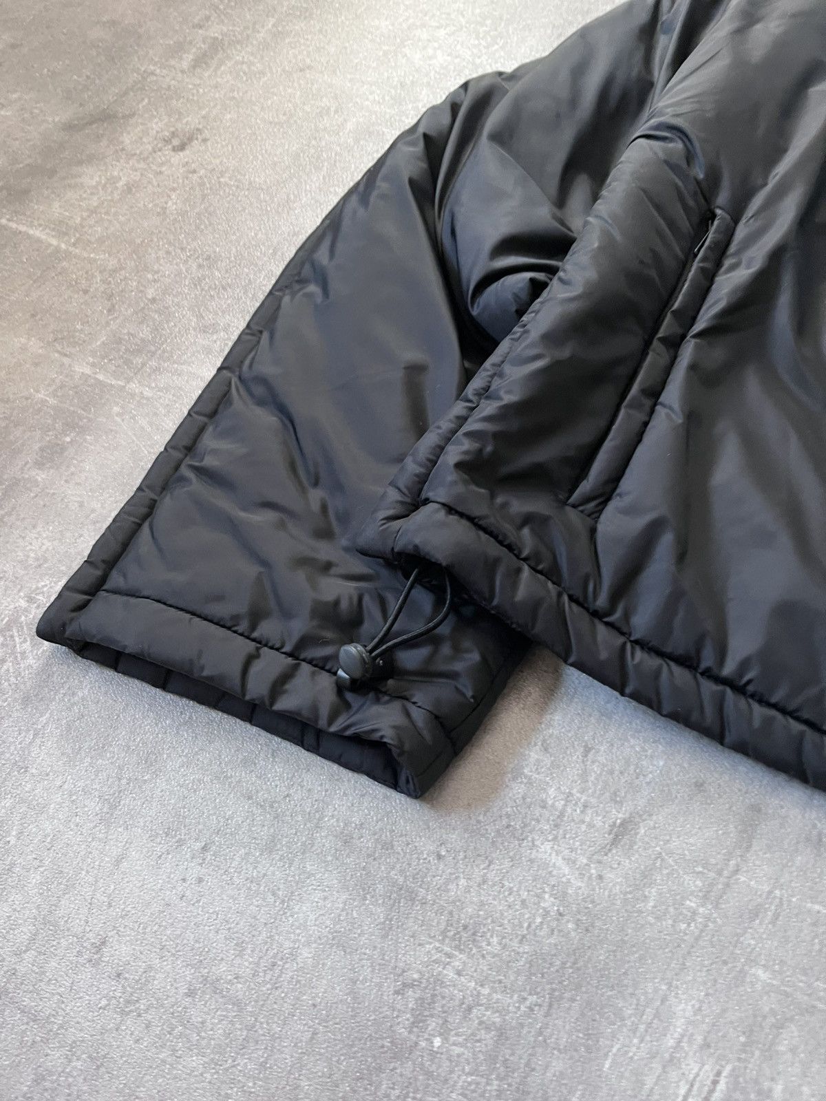 Maison Margiela Maison Margiela F/W 19 Recycled cropped padded jacket black Size US M / EU 48-50 / 2 - 8 Thumbnail