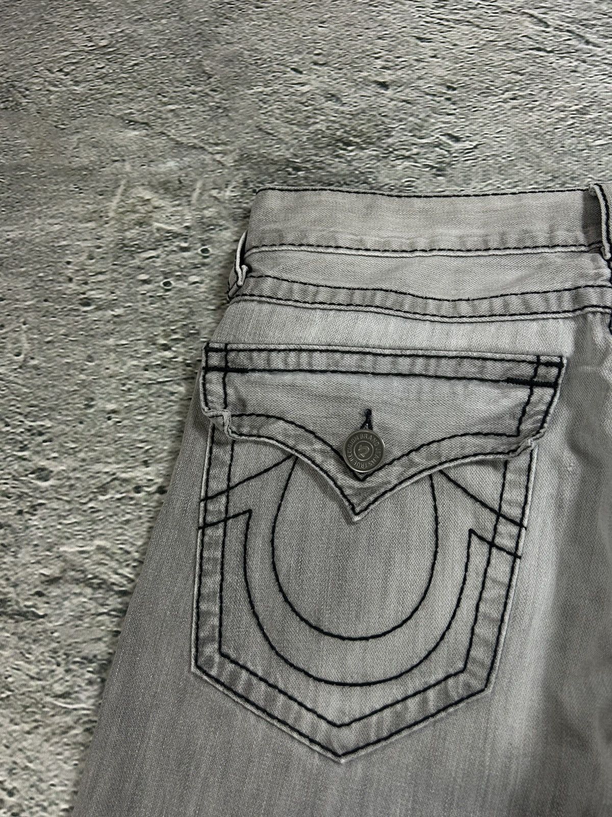 True Religion True Religion jeans grey black thick stitching Ricky Size US 33 - 3 Thumbnail