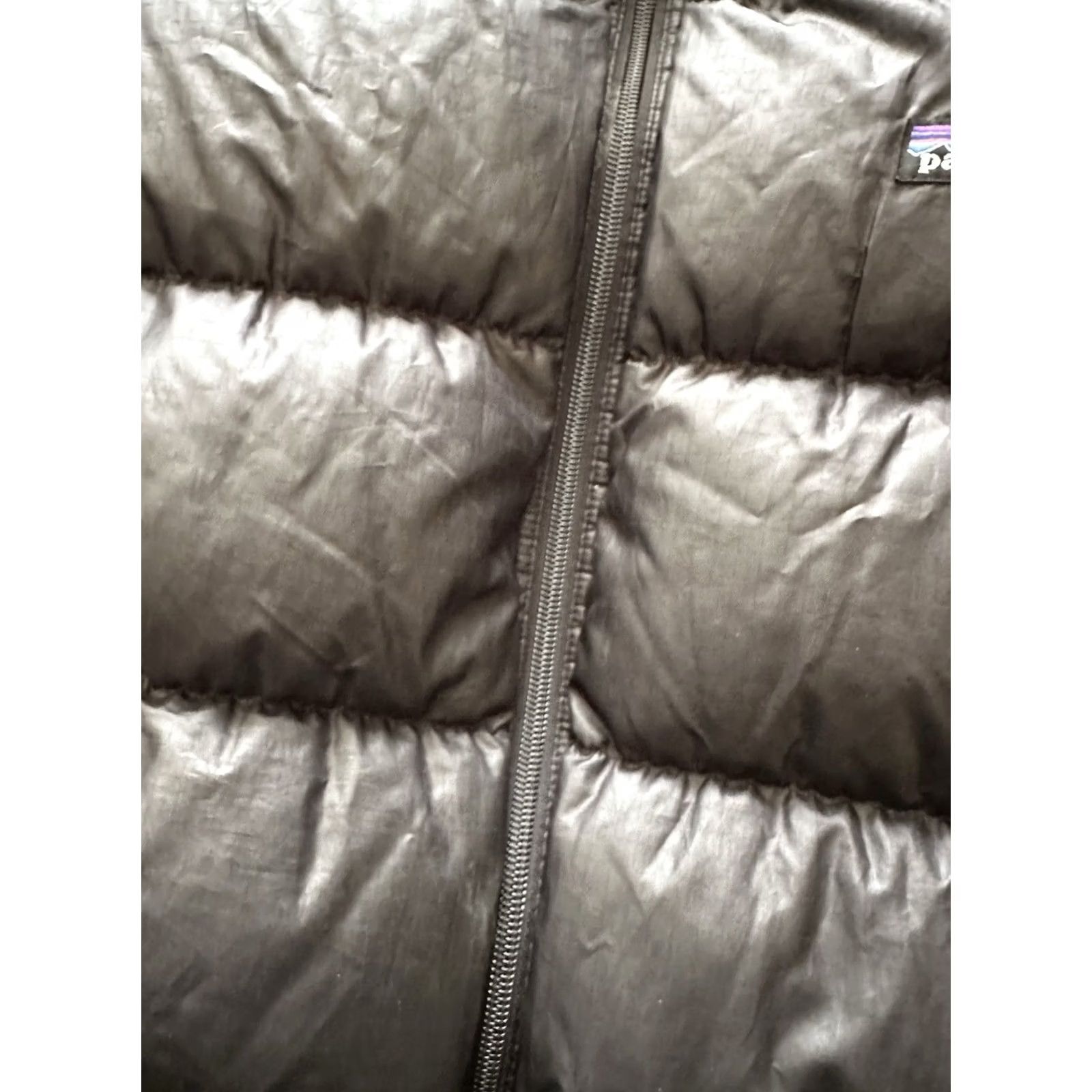Patagonia VINTAGE Patagonia Down Sweater Puffer Jacket Zip Bomber Men Sz L Black Full Zip Goose Down 26.5” Chest 28.5” Length Size US L / EU 52-54 / 3 - 4 Thumbnail