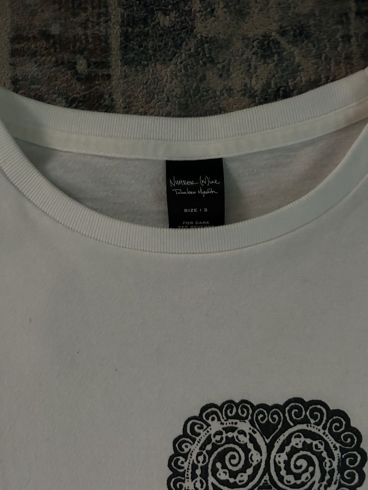 Number (N)ine AW03 Number (N)ine Kurt Cobain Chair tee Size US M / EU 48-50 / 2 - 2 Thumbnail