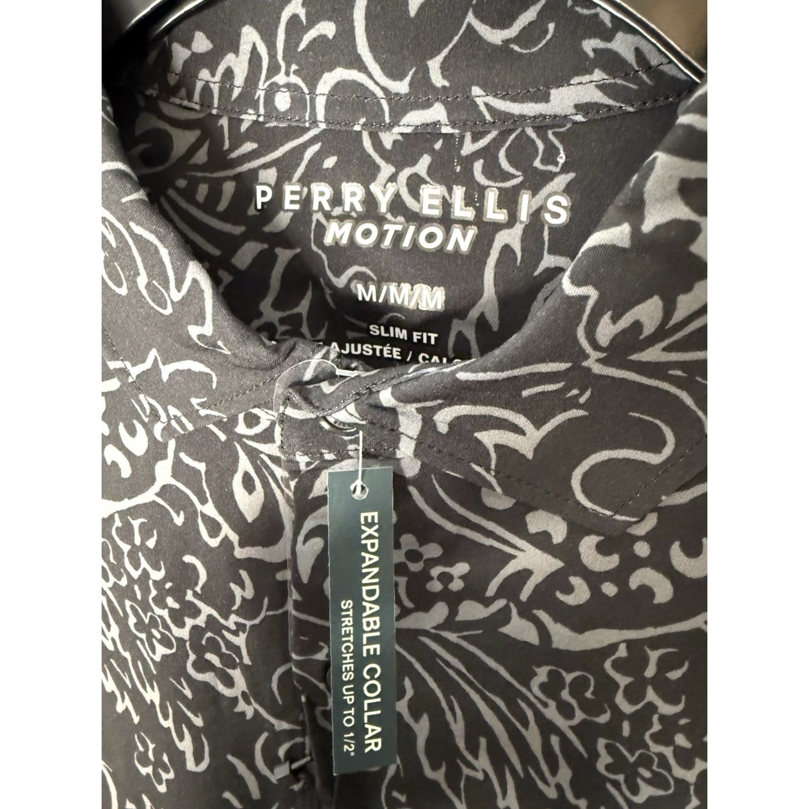 Perry Ellis Perry Ellis Mens Shirt Regular Slim Dress Shirt Long Sleeve Black 22" Chest 30" Long NWT Motion Stretch Floral Print Size US M / EU 48-50 / 2 - 3 Thumbnail