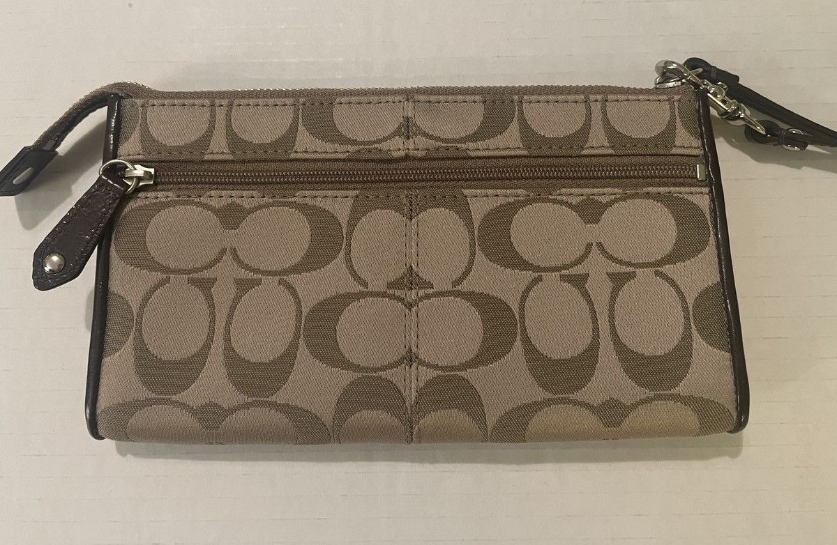 Coach Coach 6648 Medium Corner Zip Wristlet Signature Canvas Brown Size ONE SIZE - 4 Thumbnail