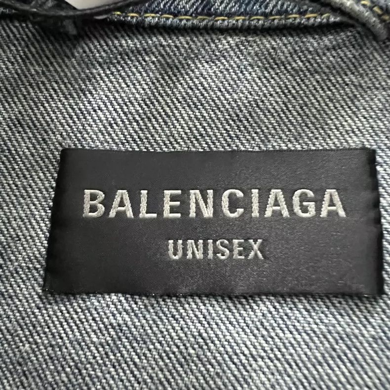 Balenciaga Balenciaga Graffiti letter denim jacket Size US L / EU 52-54 / 3 - 3 Thumbnail