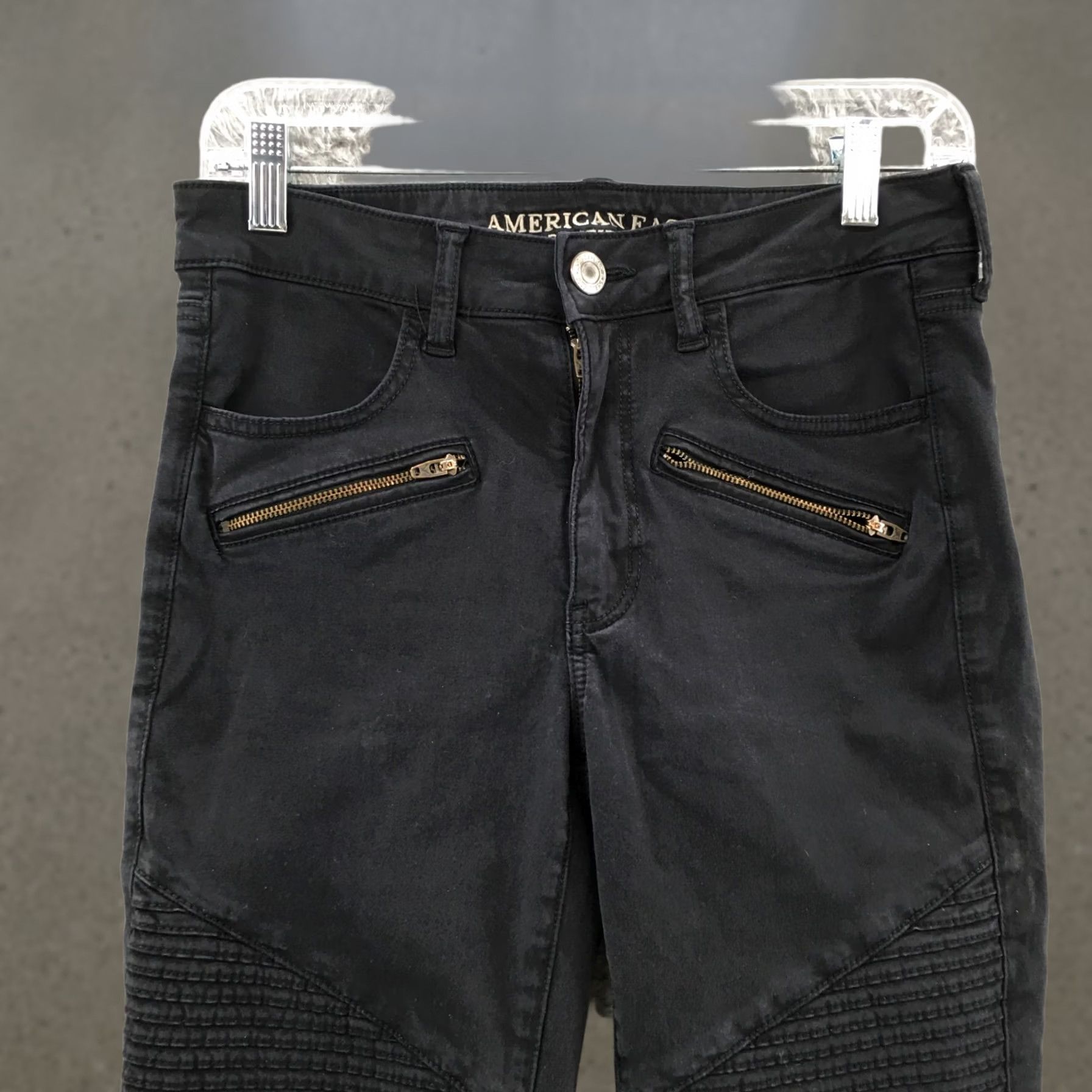 American Eagle Outfitters American Eagle Jegging Jeans Womens 6 Black High Rise Stretch Zip Shirt? Size 28" / US 6 / IT 42 - 1 Thumbnail