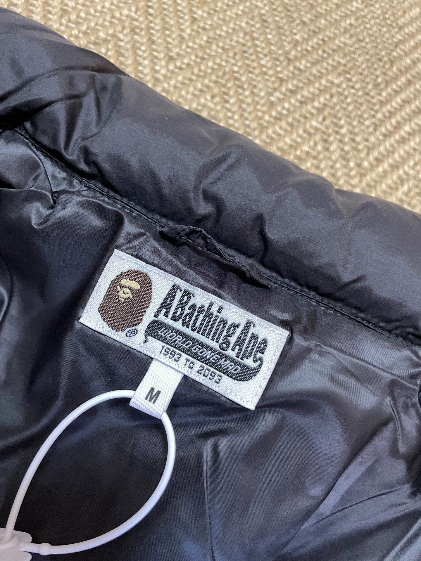 Bape BAPE Color Blocked Detachable Sleeve Down Jacket M Size US M / EU 48-50 / 2 - 6 Thumbnail