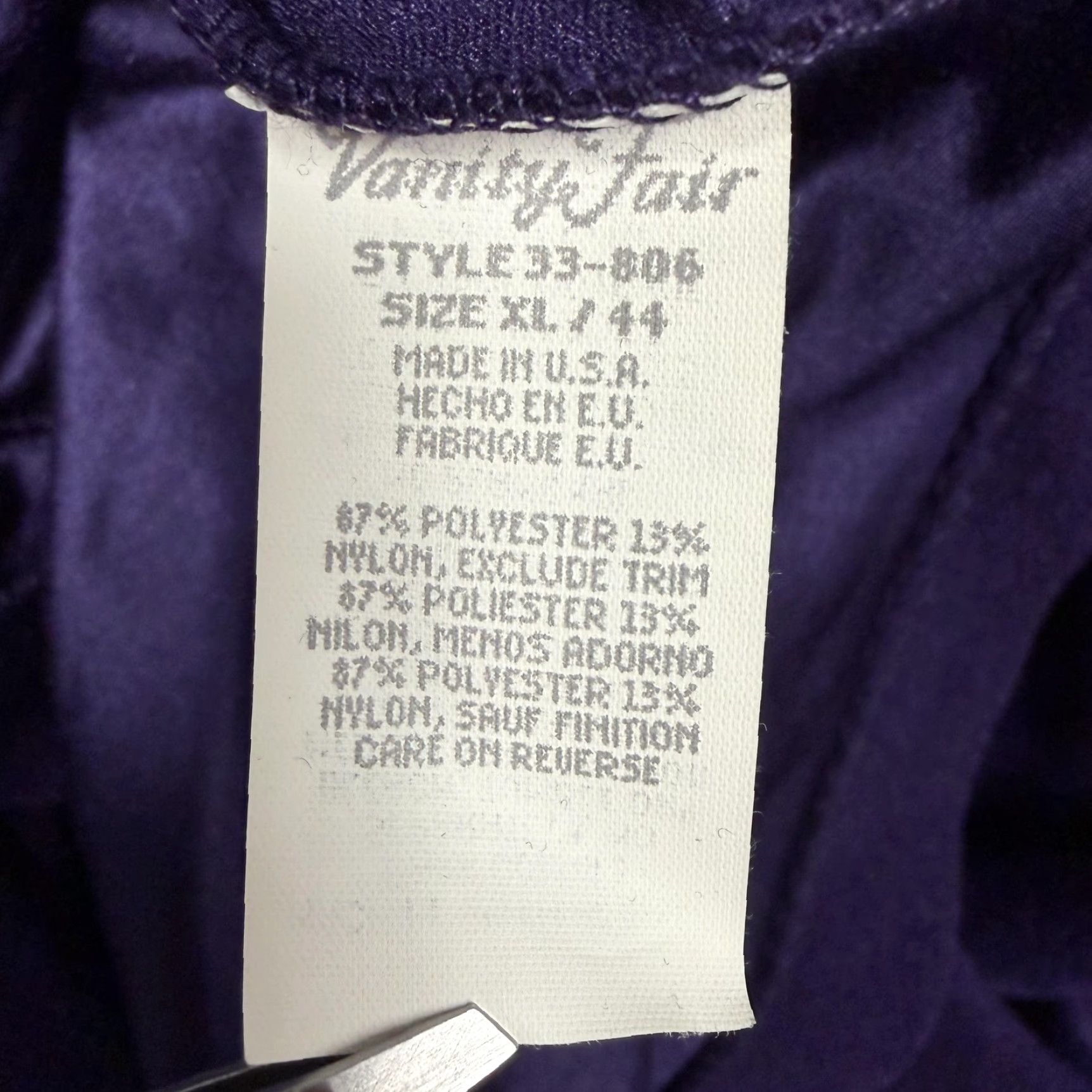 Vintage VINTAGE Vanity Fair Robe Womens XL Purple Velour Embroidered 90s Gothic Kaftan Button-Front Crewneck Collared Size ONE SIZE - 6 Thumbnail