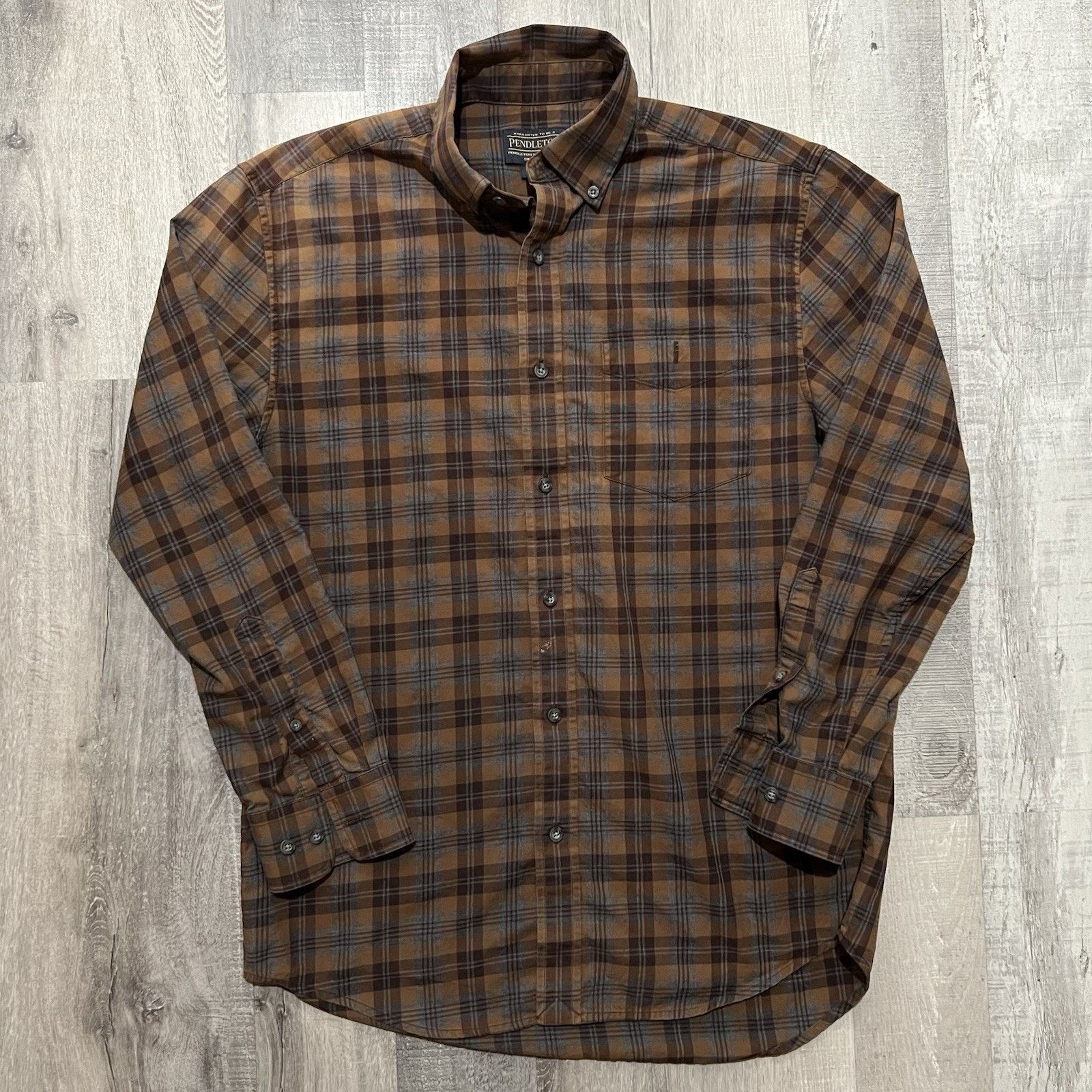 Pendleton Pendleton Brown Plaid Button Shirt Single Pocket Men's Sz S Size US S / EU 44-46 / 1 - 1 Thumbnail