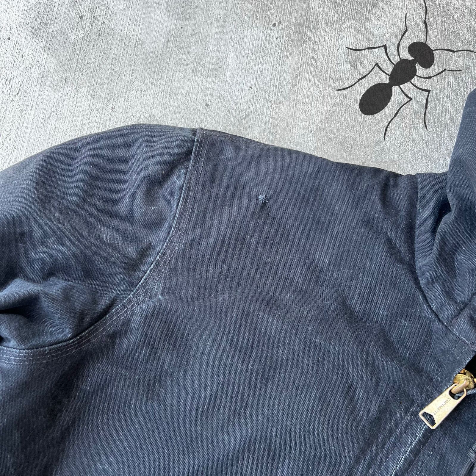 Carhartt × Vintage Carhartt J140 BLK back hooded work wear jacket Size US L / EU 52-54 / 3 - 8 Thumbnail