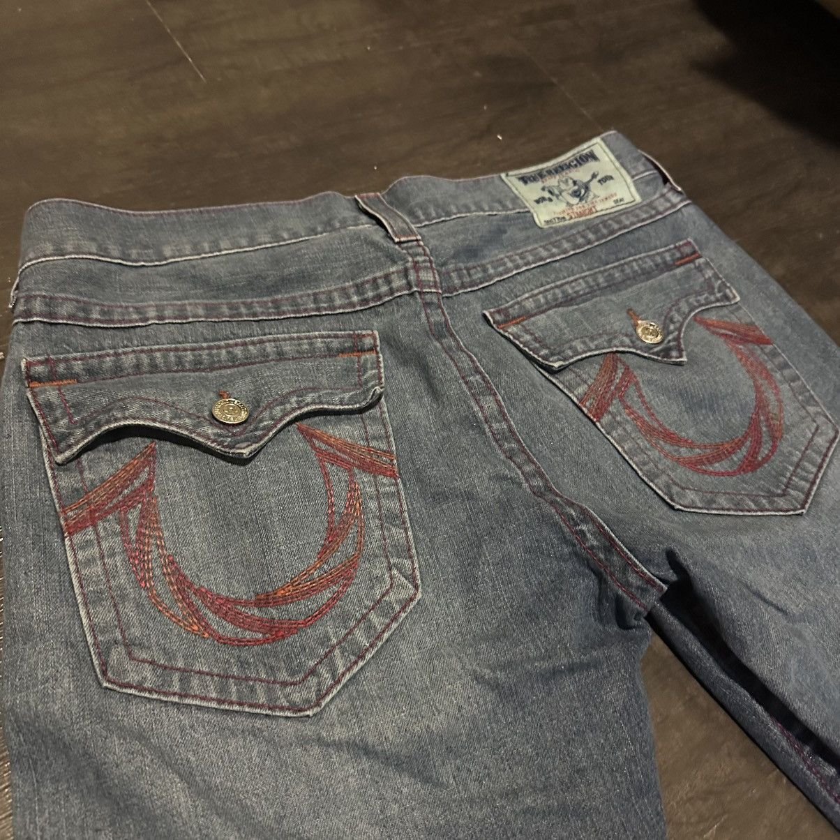 True Religion Vintage True Religion Straight Blue Jeans 36x32 Red Stitch Size US 36 / EU 52 - 2 Thumbnail