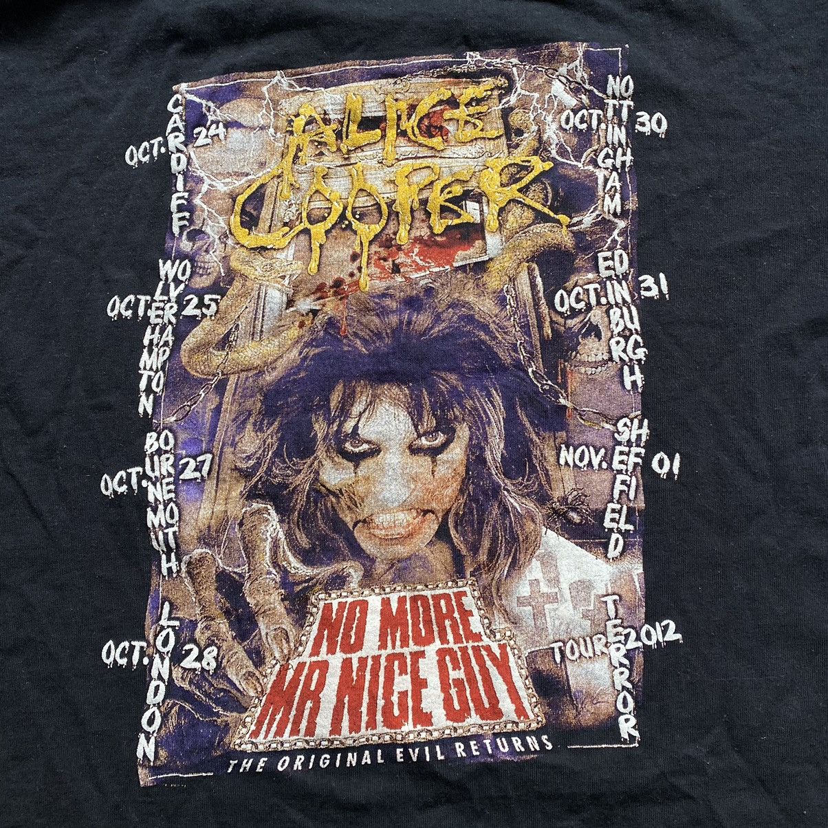 Band Tees VINTAGE ALICE COOPER HALLOWEEN NIGHT OF FEAR T SHIRT Size US XL / EU 56 / 4 - 4 Thumbnail