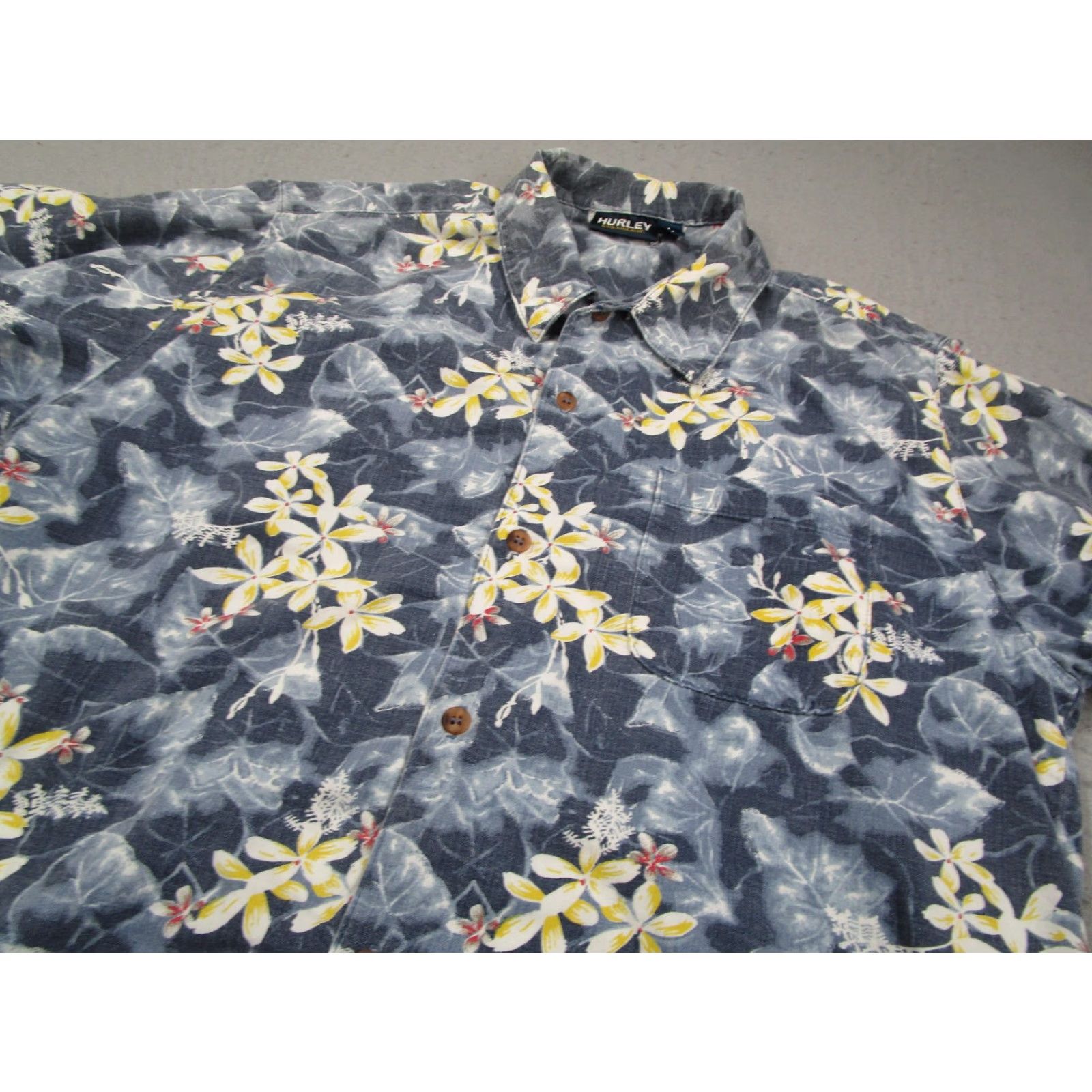 Hurley VINTAGE Hurley Uluwatu Shirt Mens Large Blue Floral Hawaiian Button Up Made USA Size US L / EU 52-54 / 3 - 2 Thumbnail