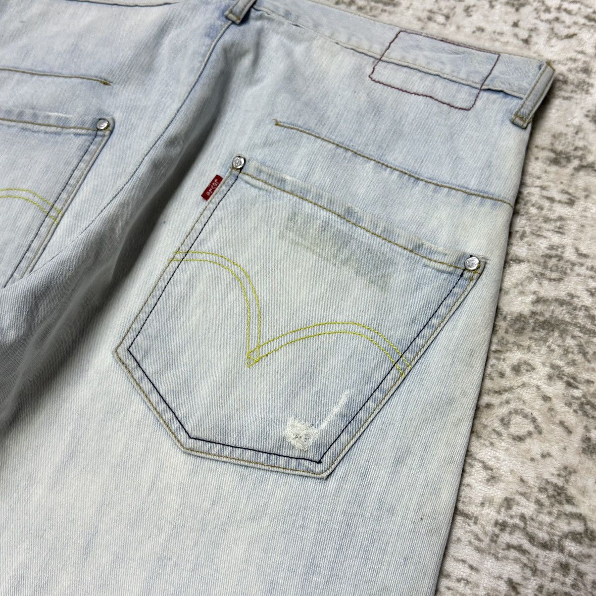 Levi's Vintage Levis enginereed Jeans Light Wash Twisted Seam Denim Size US 32 / EU 48 - 12 Thumbnail