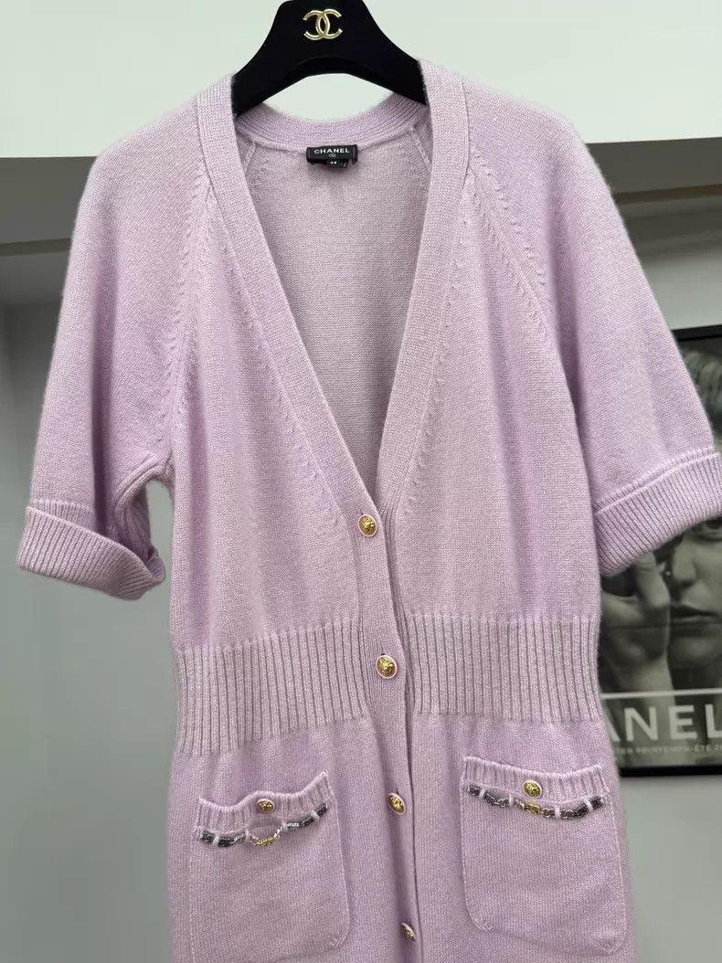 Chanel Chanel Pink V-neck cashmere dress Size XS / US 0-2 / IT 36-38 - 2 Thumbnail