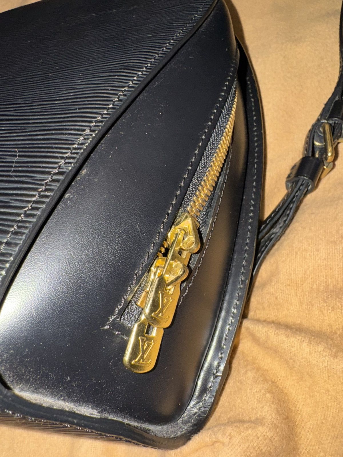 Gucci Louis Vuitton Epi Mabillon backpack Size ONE SIZE - 4 Thumbnail